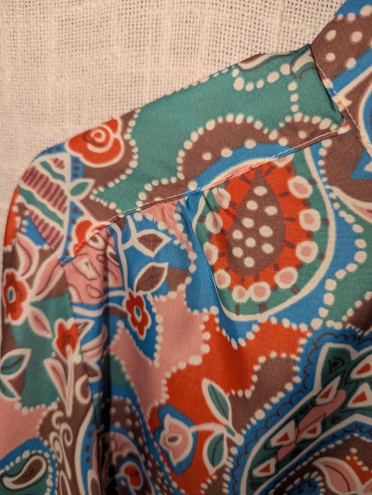 Vibrant Vintage 70s/80s Blouse – D.K. GOLD by Donkenny – Made in USA – M/L