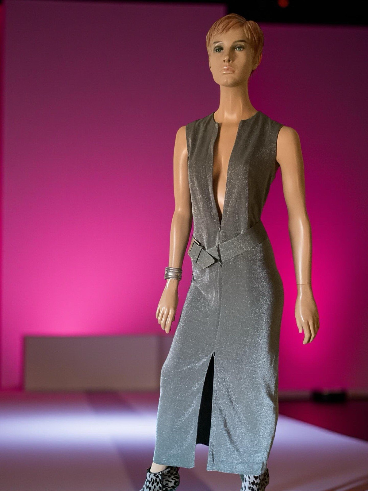 VTG DIRK BIKKEMBERGS SILVER SPARKLE TOP & BOTTOM ZIP FRONT DRESS Sz 44 or M