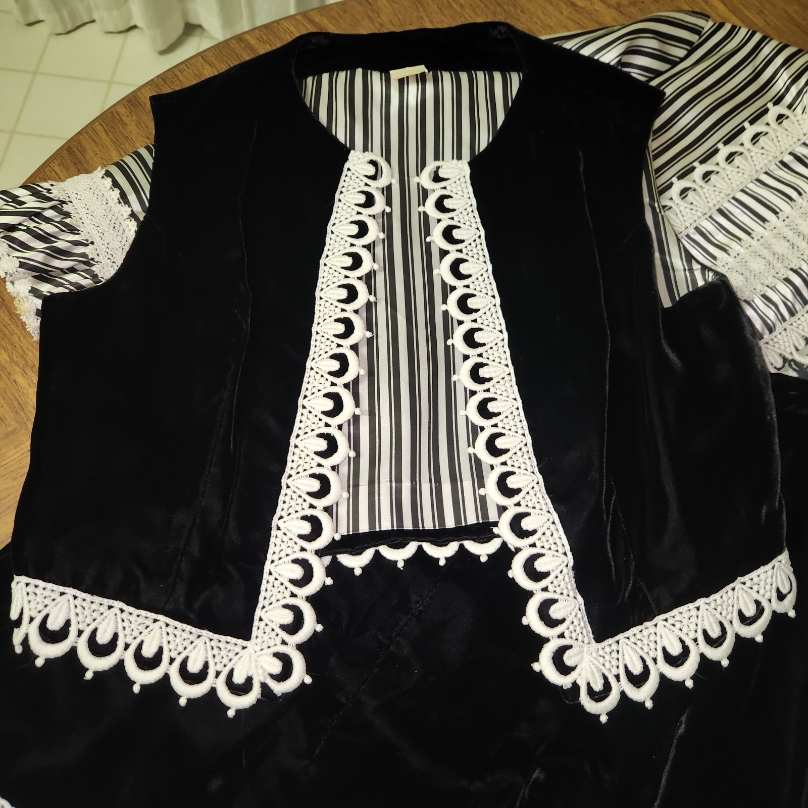 Vtg 60s 70s Alfred Werber 3 Pc Skirt Suit Set Velvet Vest Blouse Lace Mod Sz 10