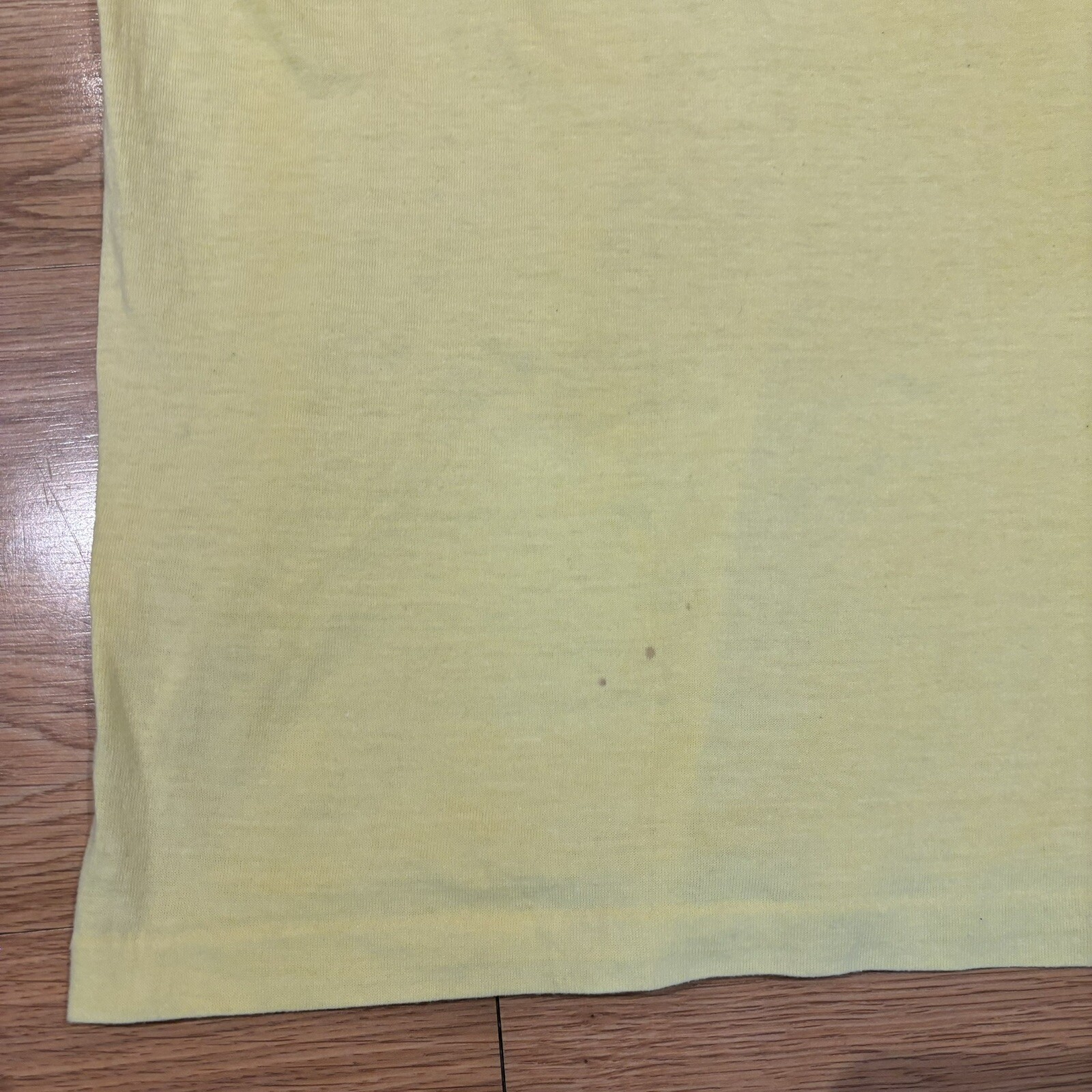 VTG Turtle Shirt Roach 1975 Retro Yellow 1970s Single Stitch Size Large