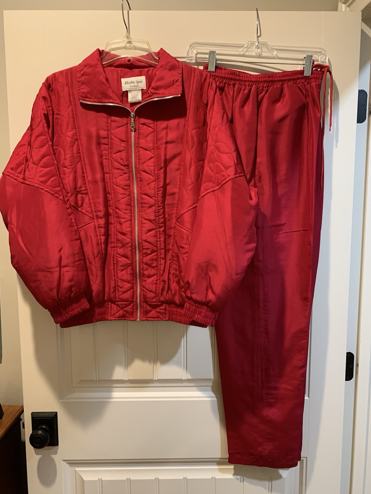 Janeve Rhythm Sport 2 Pc Windbreaker Track Suit Red Wine 100% Silk Sz M EUC!