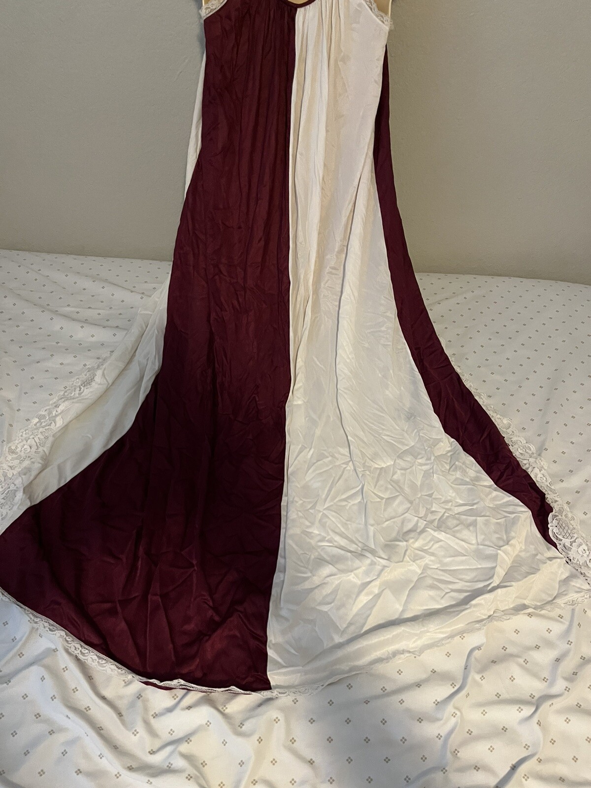 Vintage Tricot Jenelle of California long nightgown rare design SZ S Multicolor
