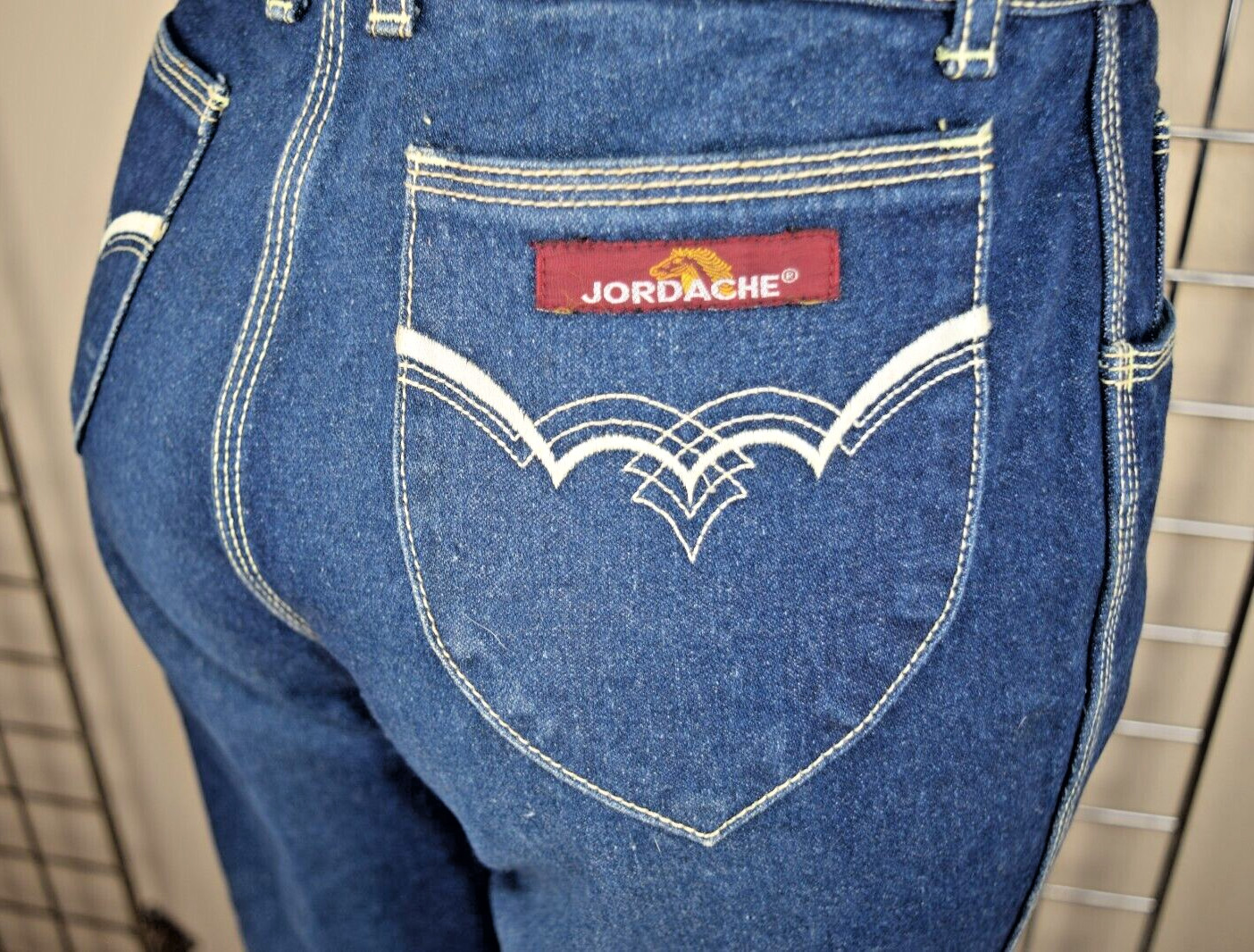 Vintage Jeans Jordache Horsehead Size 32 80s Blue Yellow Stitch High Waist