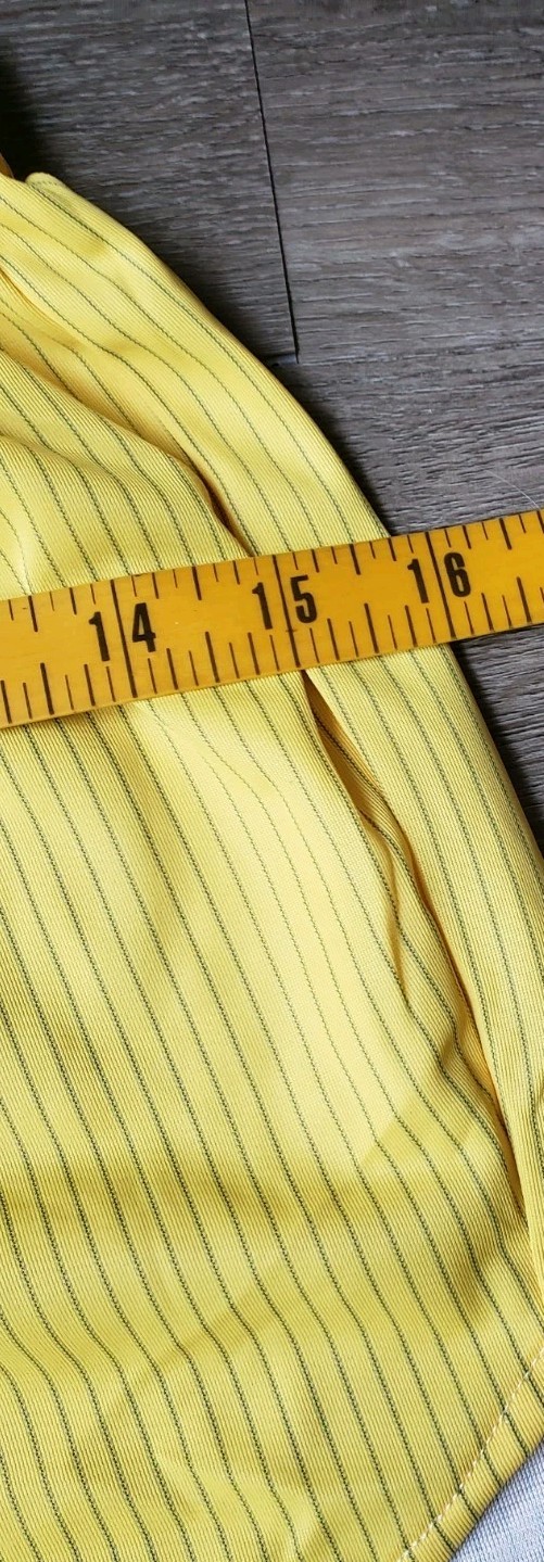 NEW VTG 80s Unbranded Yellow Stripe All Nylon Gym Shorts Sz M Roller Skate USA