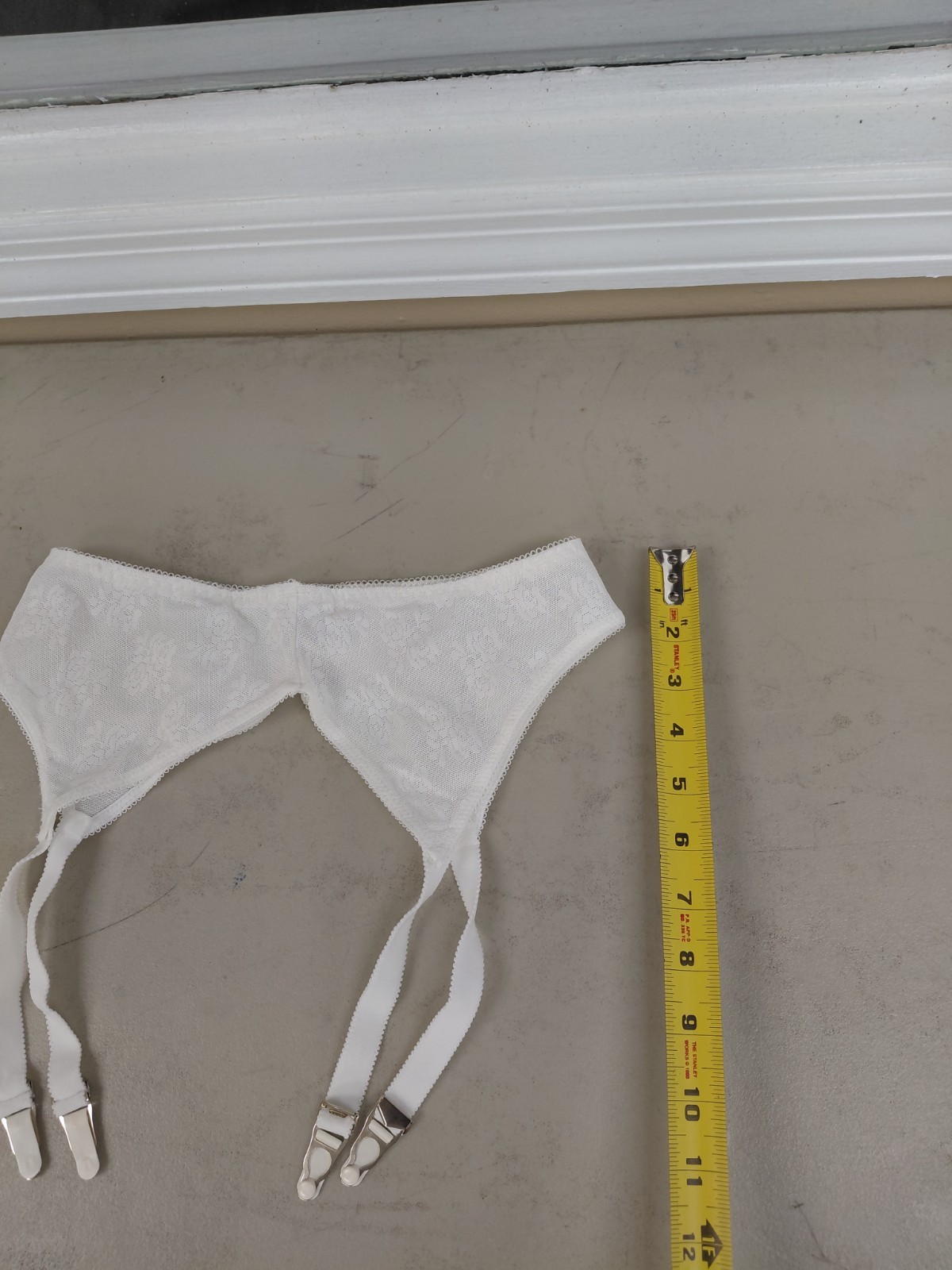 Vintage Garter Belt Size L White