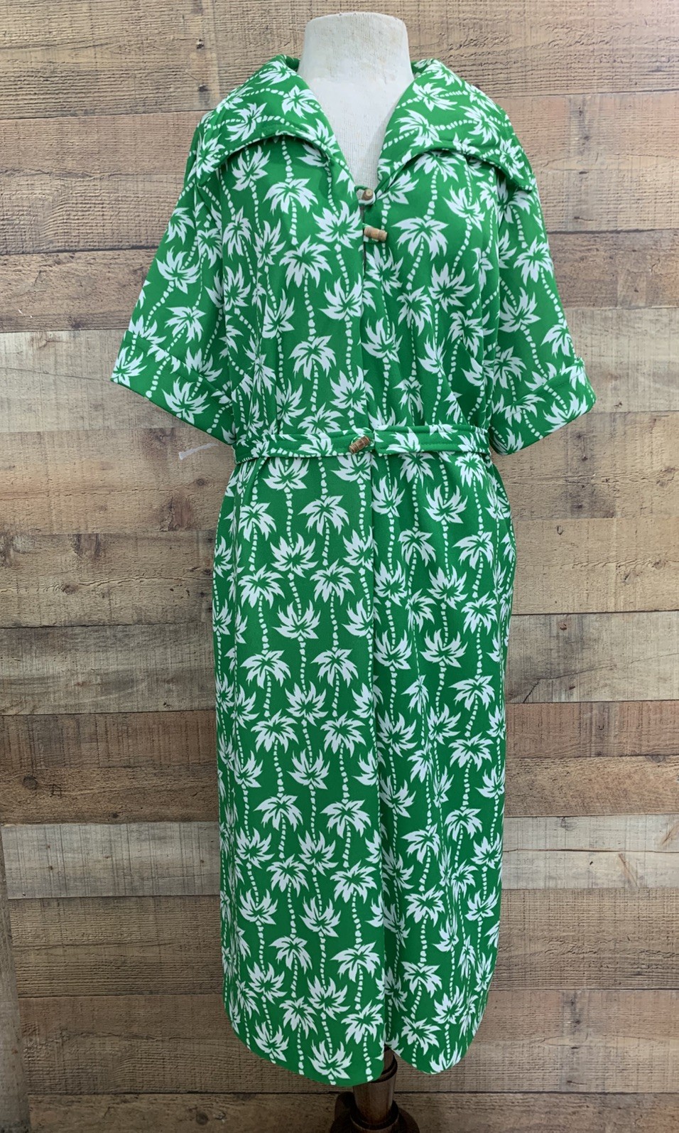 Vintage 1960s 1970s Green Polyester Palm Tree Belted Dress 50” Bust /50” Waist