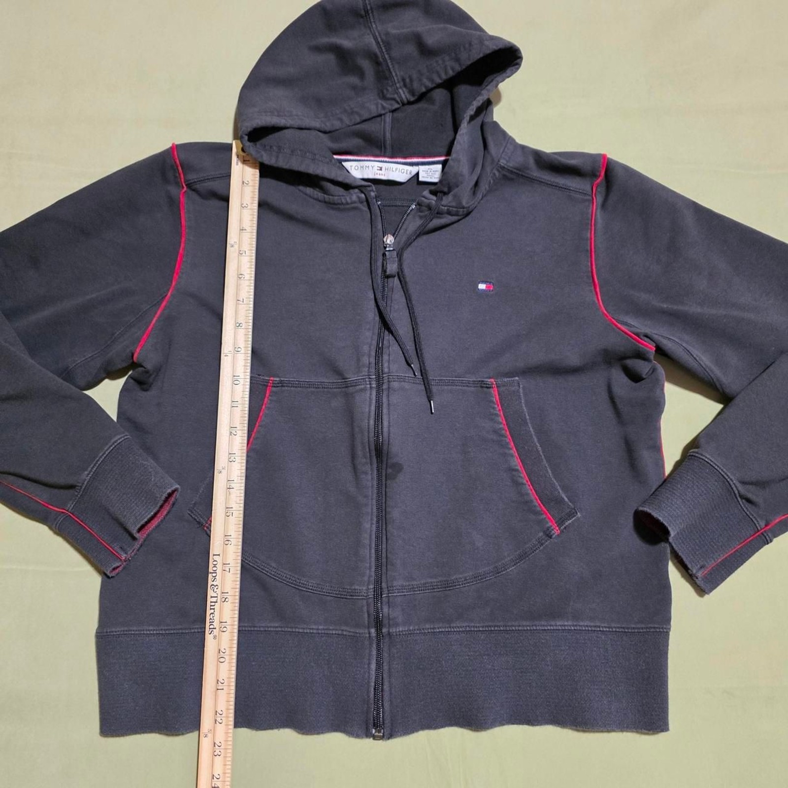 Tommy Hilfiger Y2K women’s size XL navy blue zip-up hoodie with red piping