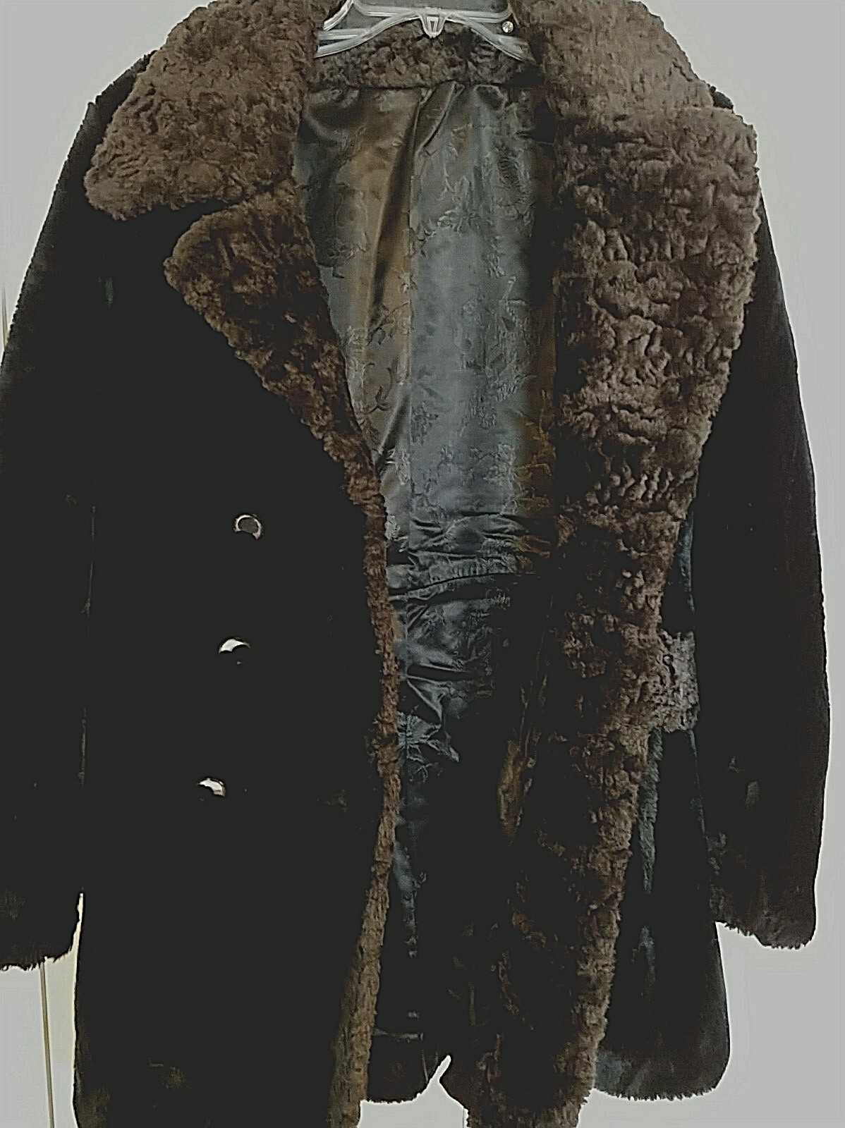 VINTAGE BORGANA BY RUSSEL TAYLOR FAUX FUR/FAUX PERSIAN LAMB COAT-M-GENTLY WORN
