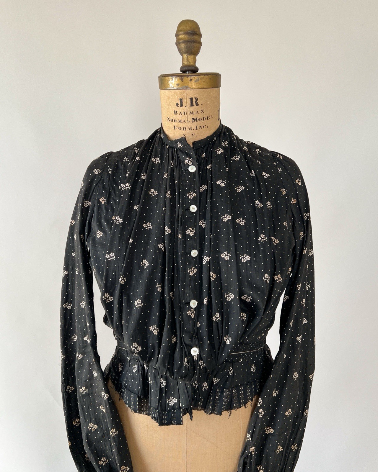 Antique Victorian 1890s 1900s Black Floral Calico Dress Set Prairie M 29 30 W