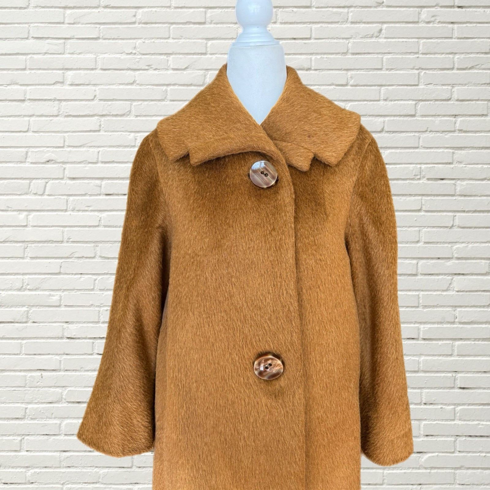 Vintage 50s 60s Mohair Coat – Golden Brown Large Button Furry Overcoat