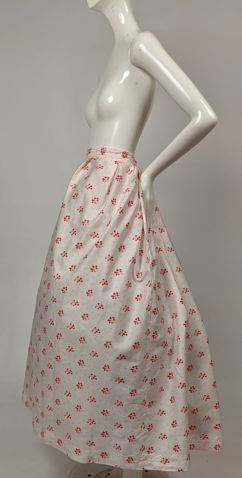 VICTORIAN 19TH C APPLE PRINT COTTON BUSTLE SKIRT