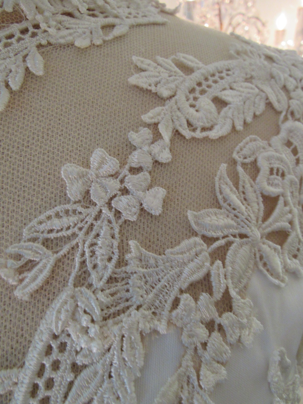 Vintage 1970’s Wedding Dress/Veil Original Owner GVC