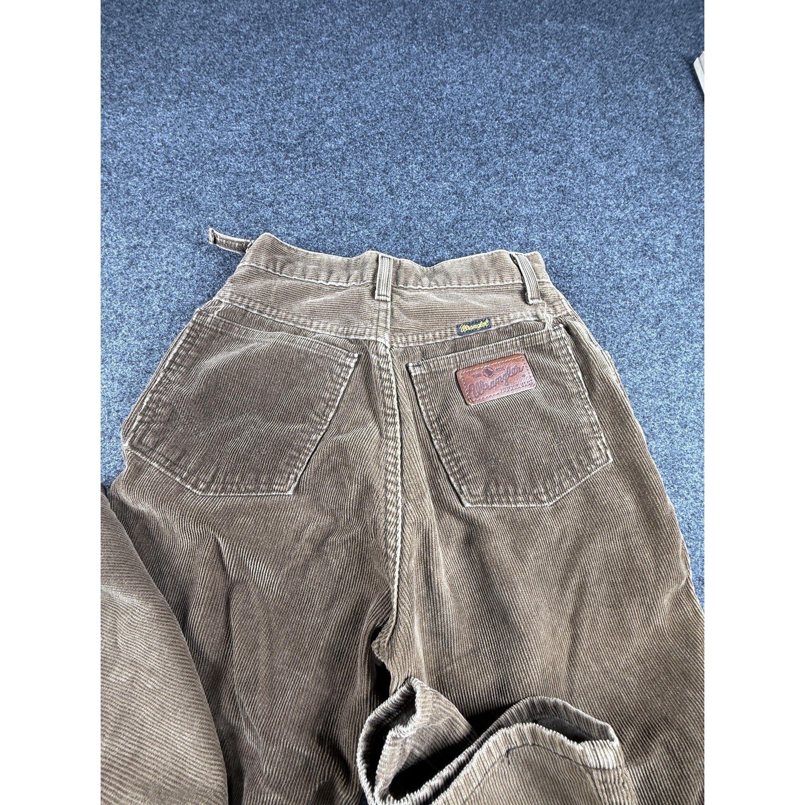 Wrangler High Rise Wide Leg Tan Corduroy Pants Size 27 Vintage Boho Retro Grunge