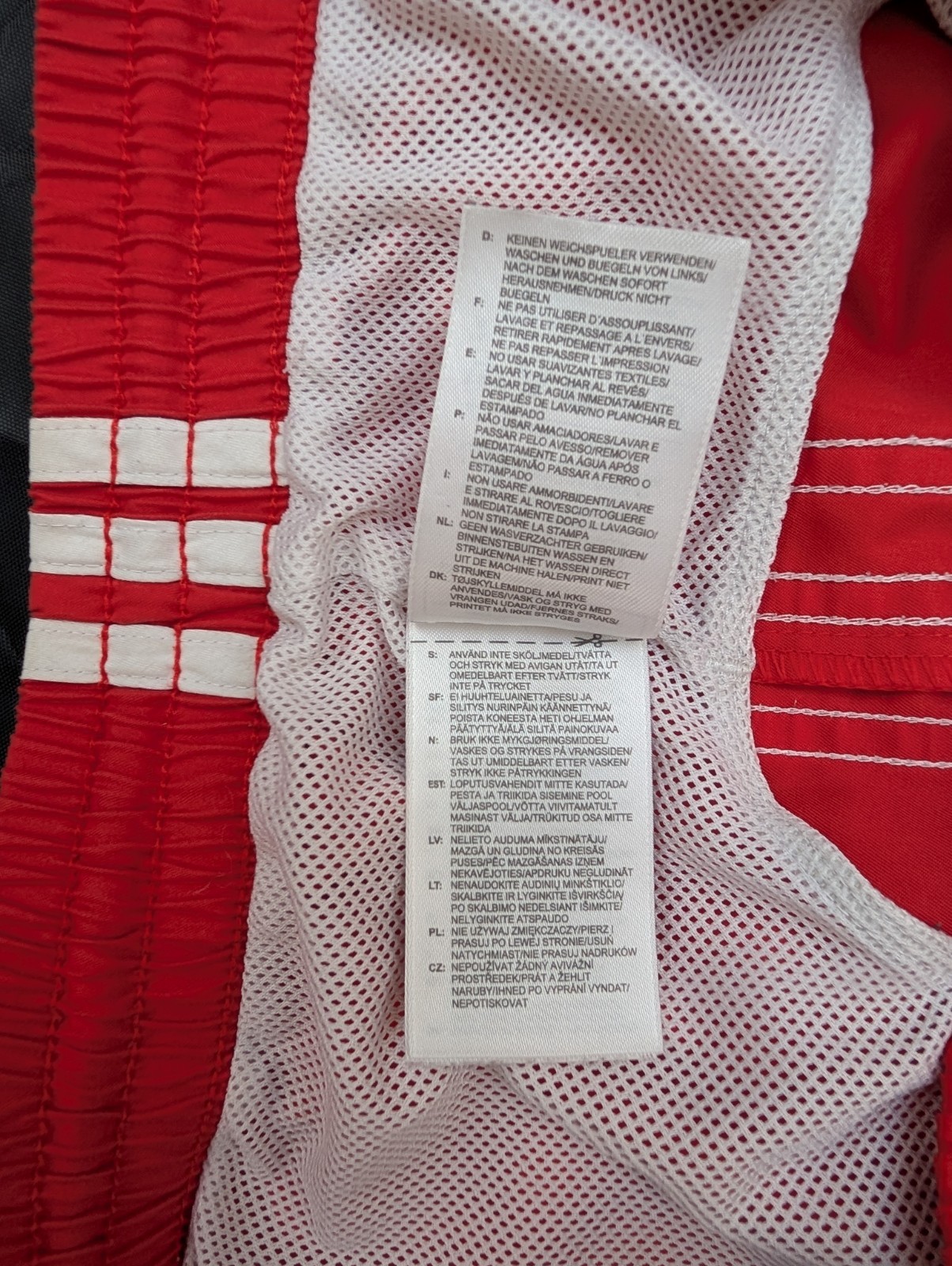 Adidas Sprinter Glanz Womens Shorts S Red Sports Vintage Football Casual Retro