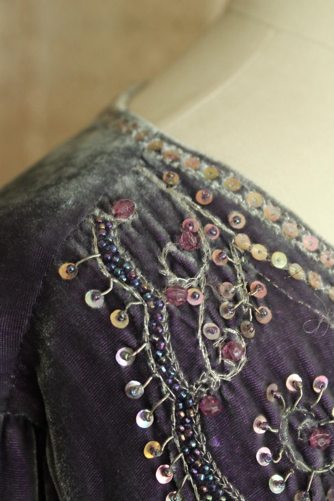 Vintage 1990s 2000s Jacket, ECI Purple Velvet Bolero Shrug with Beading, Size L