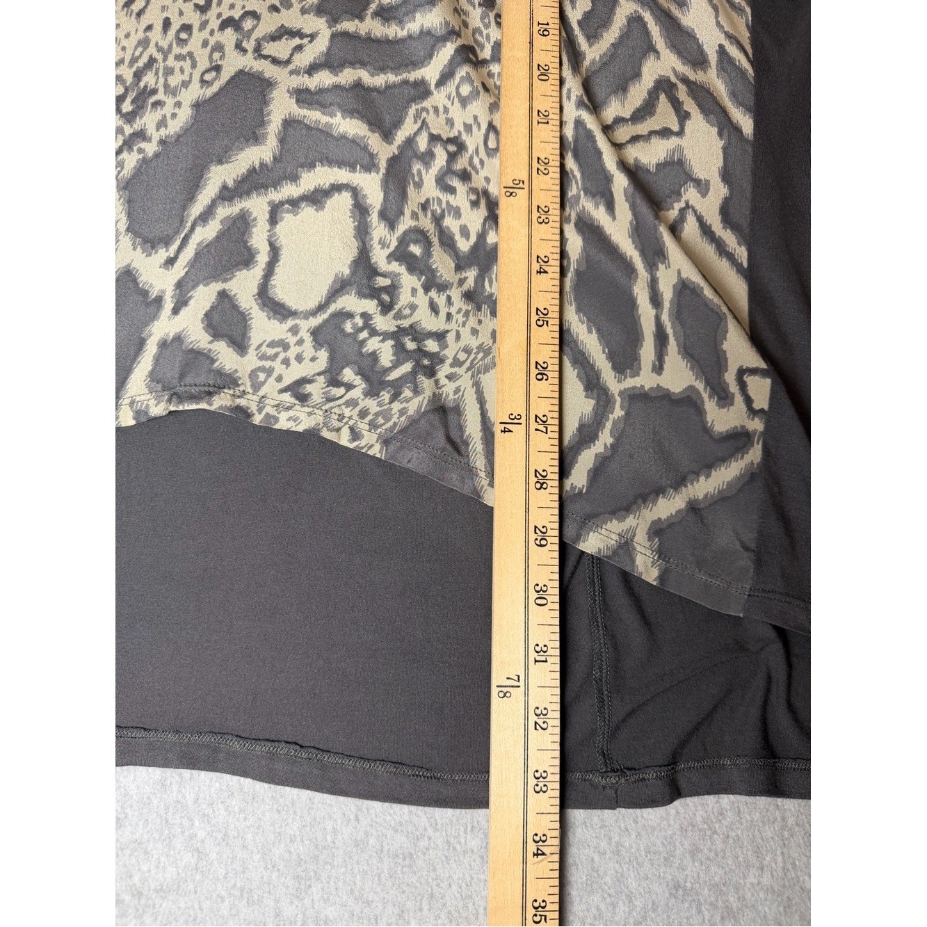 Biya V-Neck Flowy Modal Tunic Top Animal Abstract Print Size Large