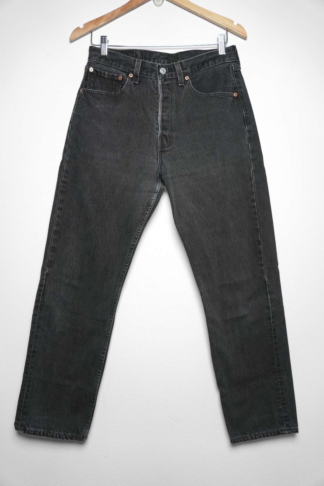 Vintage Women’s LEVI’S 501 Black Denim Jeans 31X30 (30X29 Actual) Made in USA