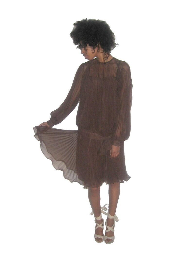 VTG Brown Organza Pleated Blouson Tie Waist Tunic Strappy Dress 2pc Ensemble 12
