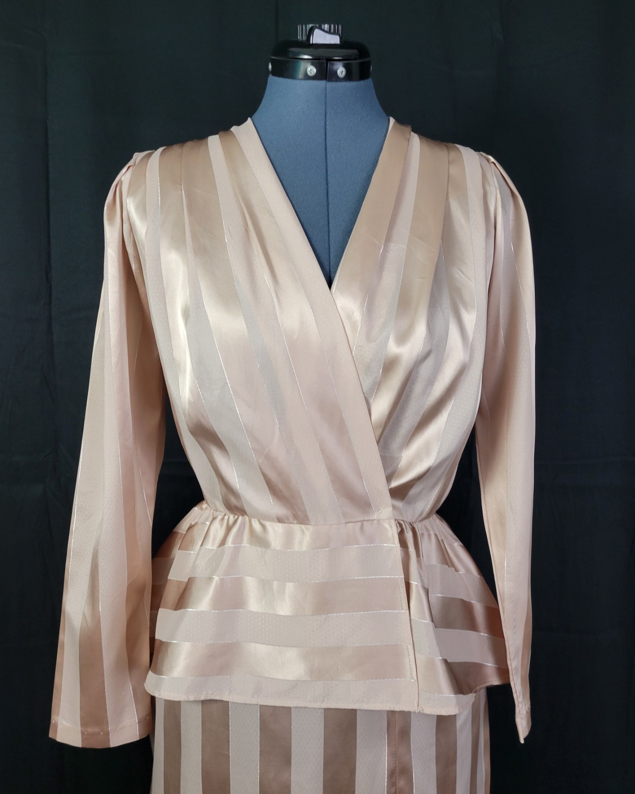 Vintage JCPenney Beige on Beige Striped Blouson Dress w Peplum Size 9/10