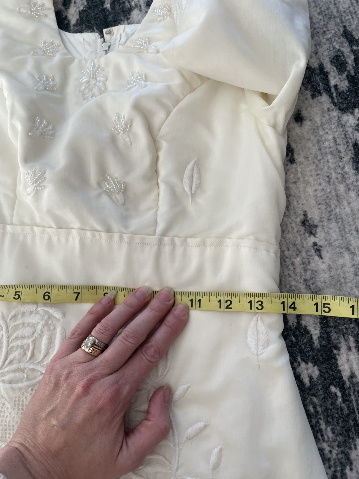 Vtg Stunning Ivory Tapestry Lantern Style Wedding Dress W/ Veils 30”/28”/52”