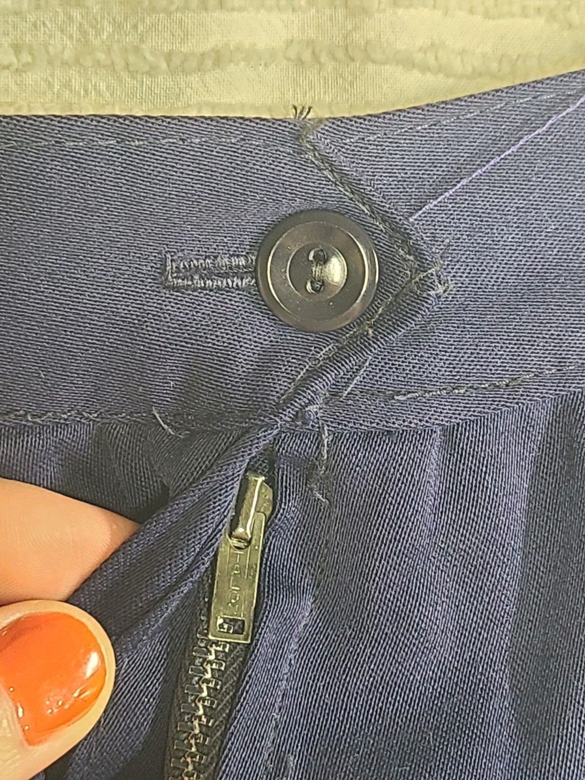 Vintage 50s Skirt Navy Rayon Gabardine Pleated Front Button Pockets 27w Pinup