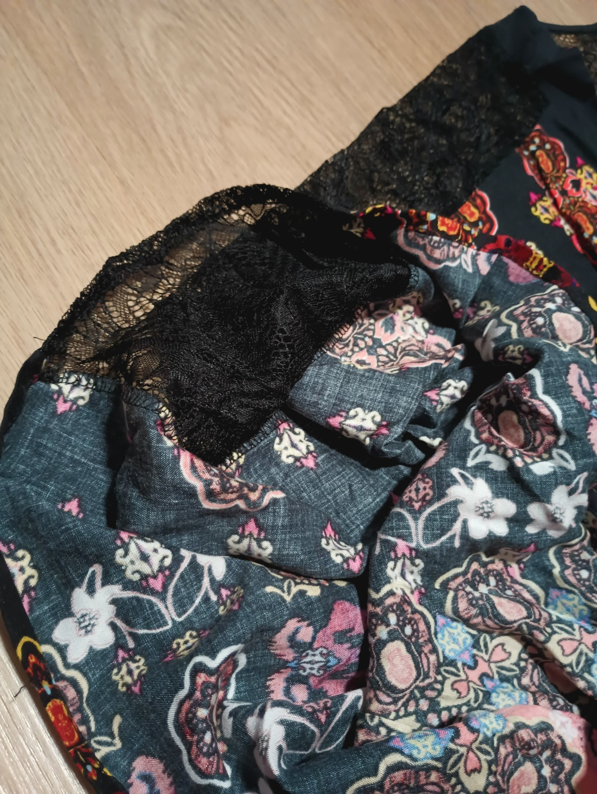 Vtg 70s Sheer Lace KIMONO Asian Indian Ikat Kaftan Jacket lounge boho hippy M L
