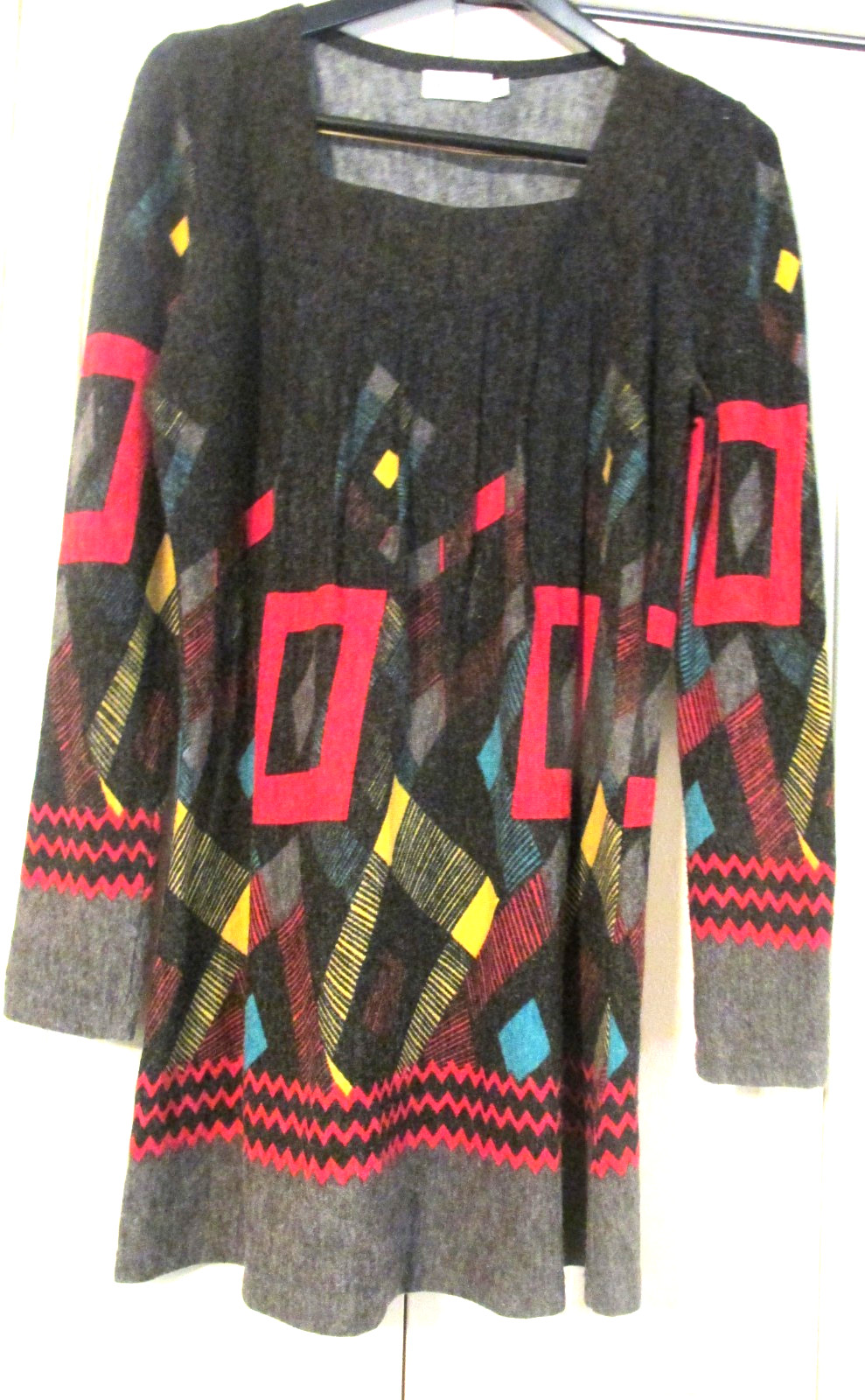 Vtg. ADORE Women’s M L/S Black Geometric Print Mod BoHo Knit Dress