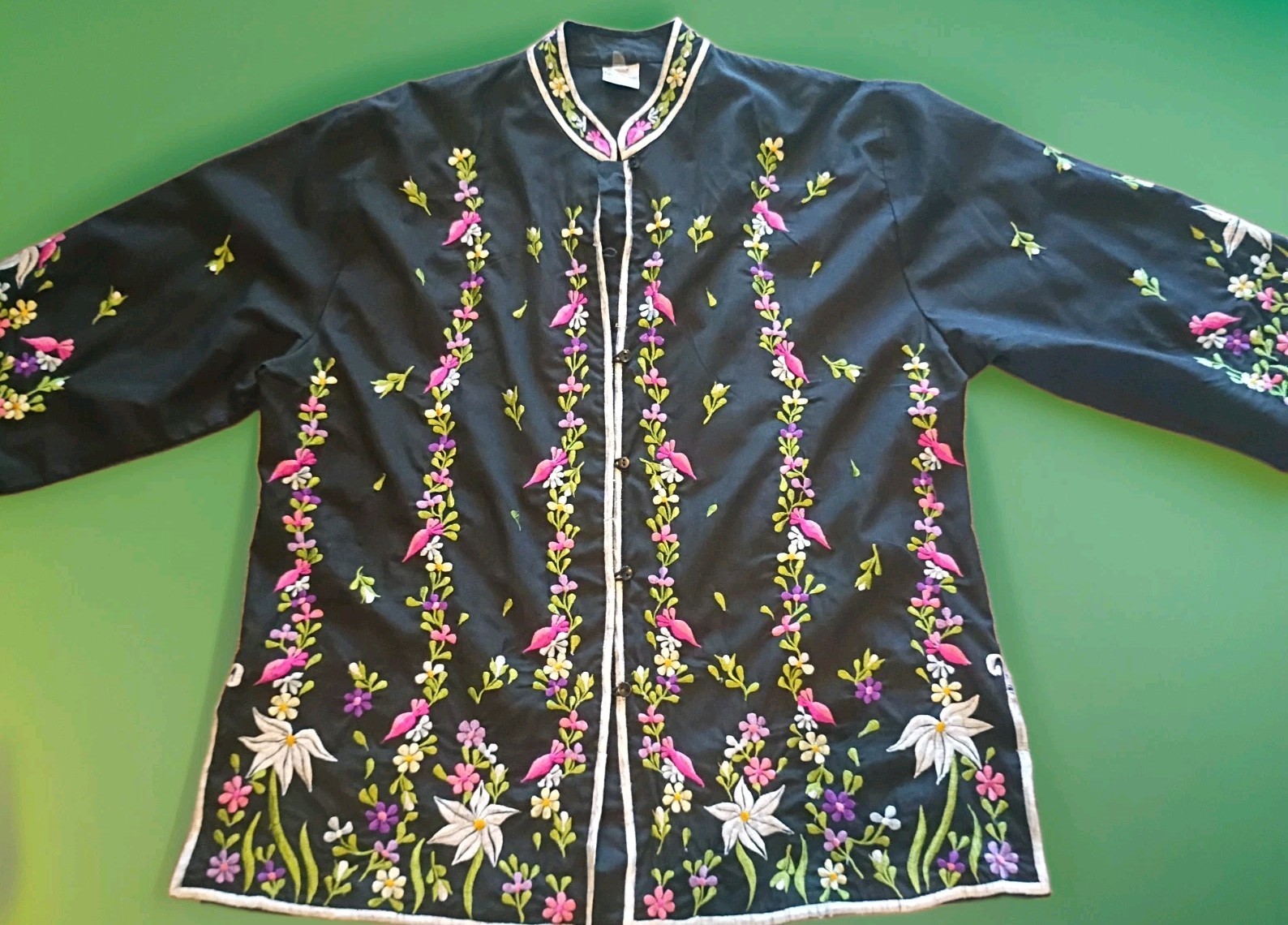 CARO of HONOLULU-VTG 60s-70s Pink White Floral Embroidered BlackCotton Jacket-16
