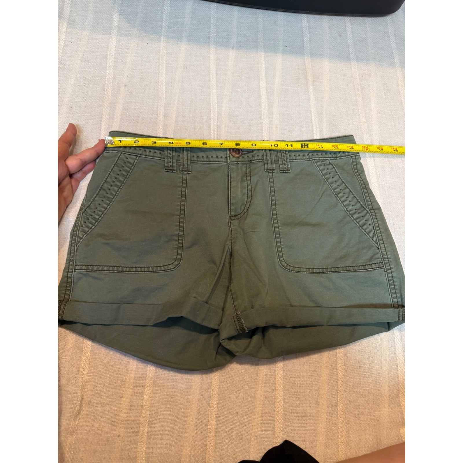 Y2K Cotton Twill Shorts Olive Green Low Rise Shortie 2000s Granola Girl Size 5/6