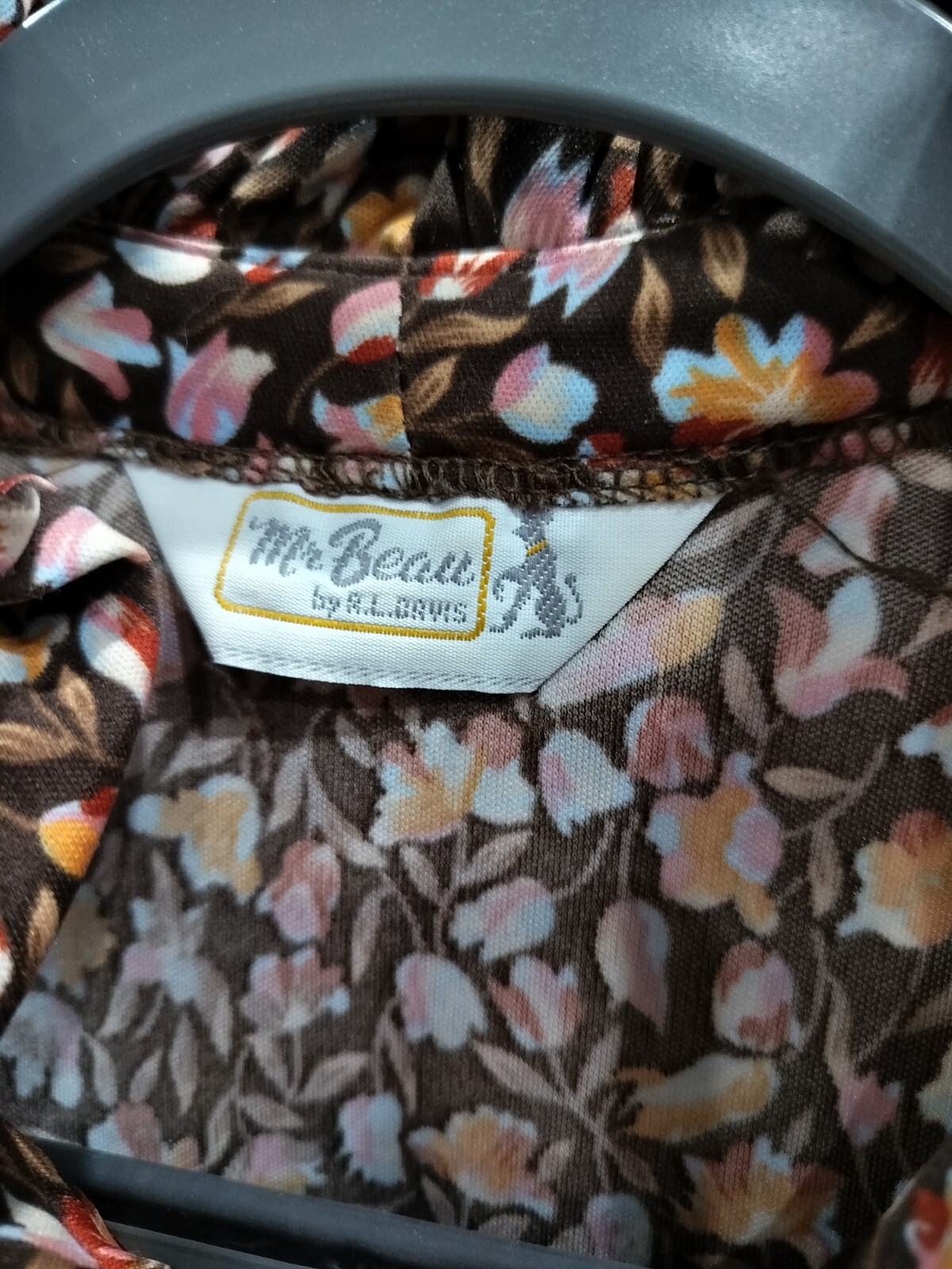 VINTAGE LADIES MR. BEAU BY R. L. DAVIS BUTTON UP SLEEVELESS TOP