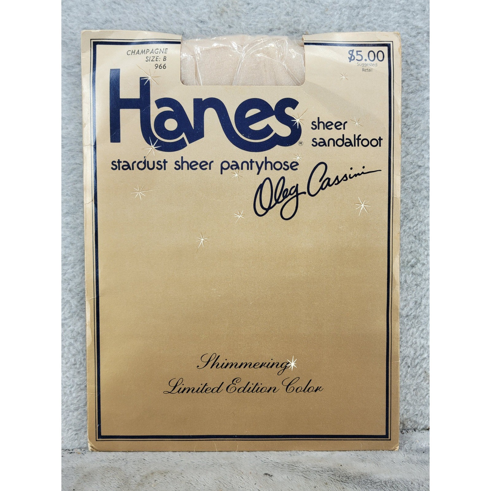 Vintage Hanes Oleg Cassini Stardust Sheer Pantyhose Champagne Size B 1983 USA