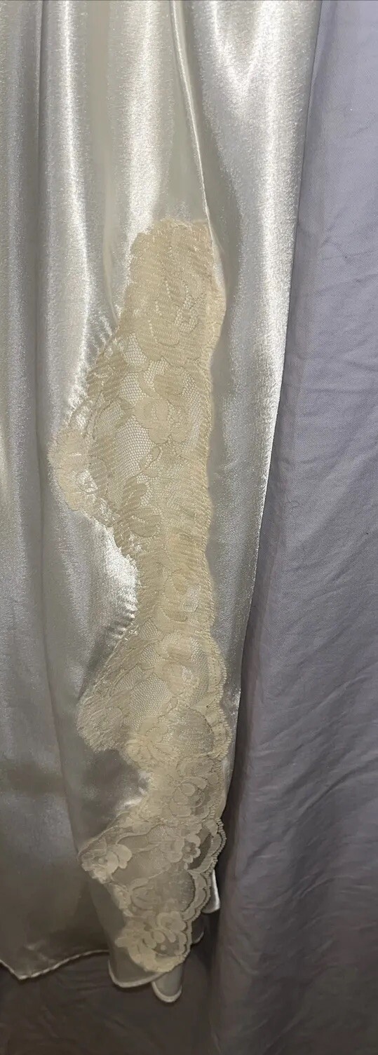 Vintage Expressions Sm Bridal Robe Gown PEIGNOIR SET Cream Sateen Lace Beading