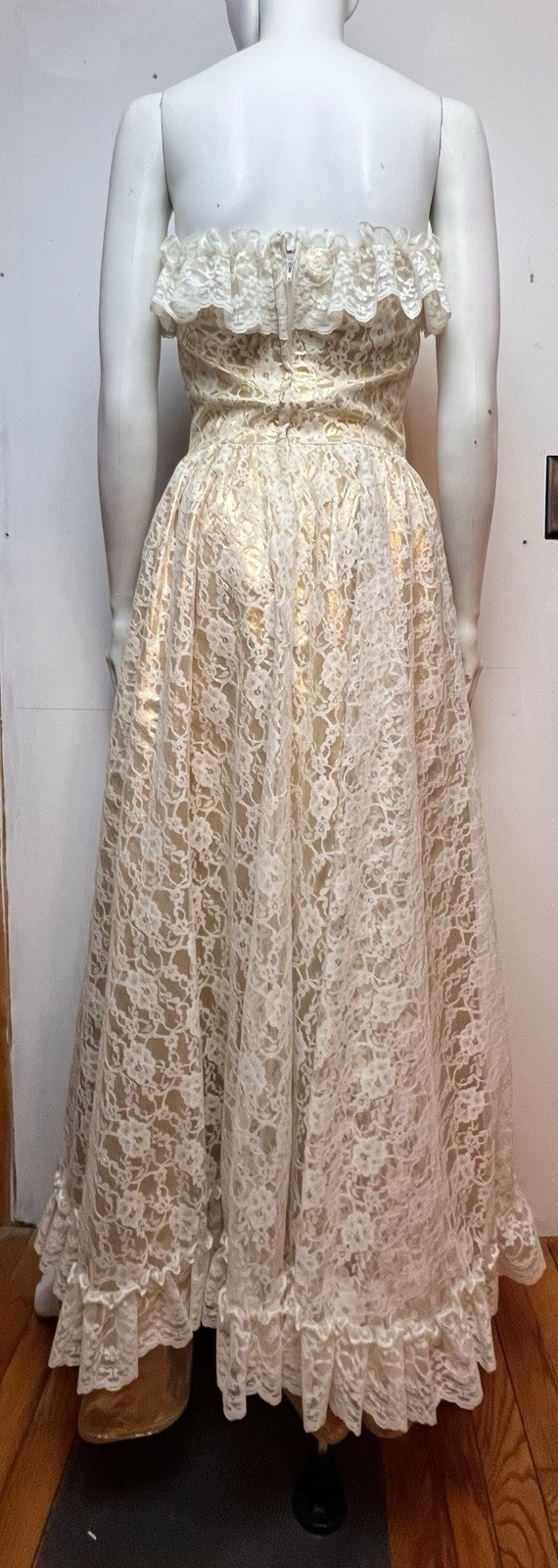 Loralie Gown White Lace Gold Bow Vintage Strapless Prom Dress Woman’s 7/8