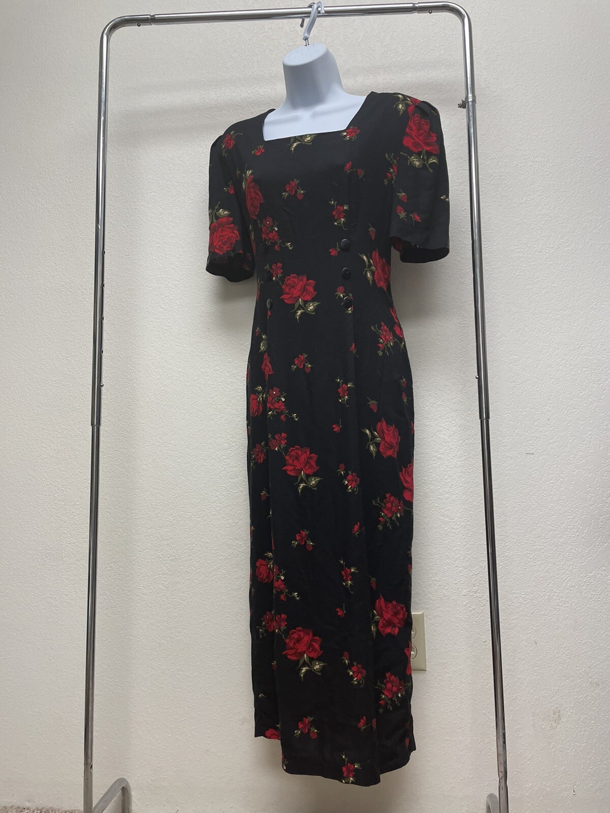 Vintage Betsy’s Things Black & Red Rose Elegant Button Accent Pencil Dress