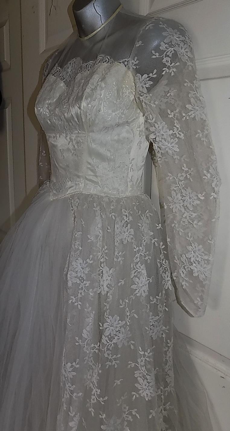 Vintage 50s Satin, Lace & Net Wedding Dress Gown B34