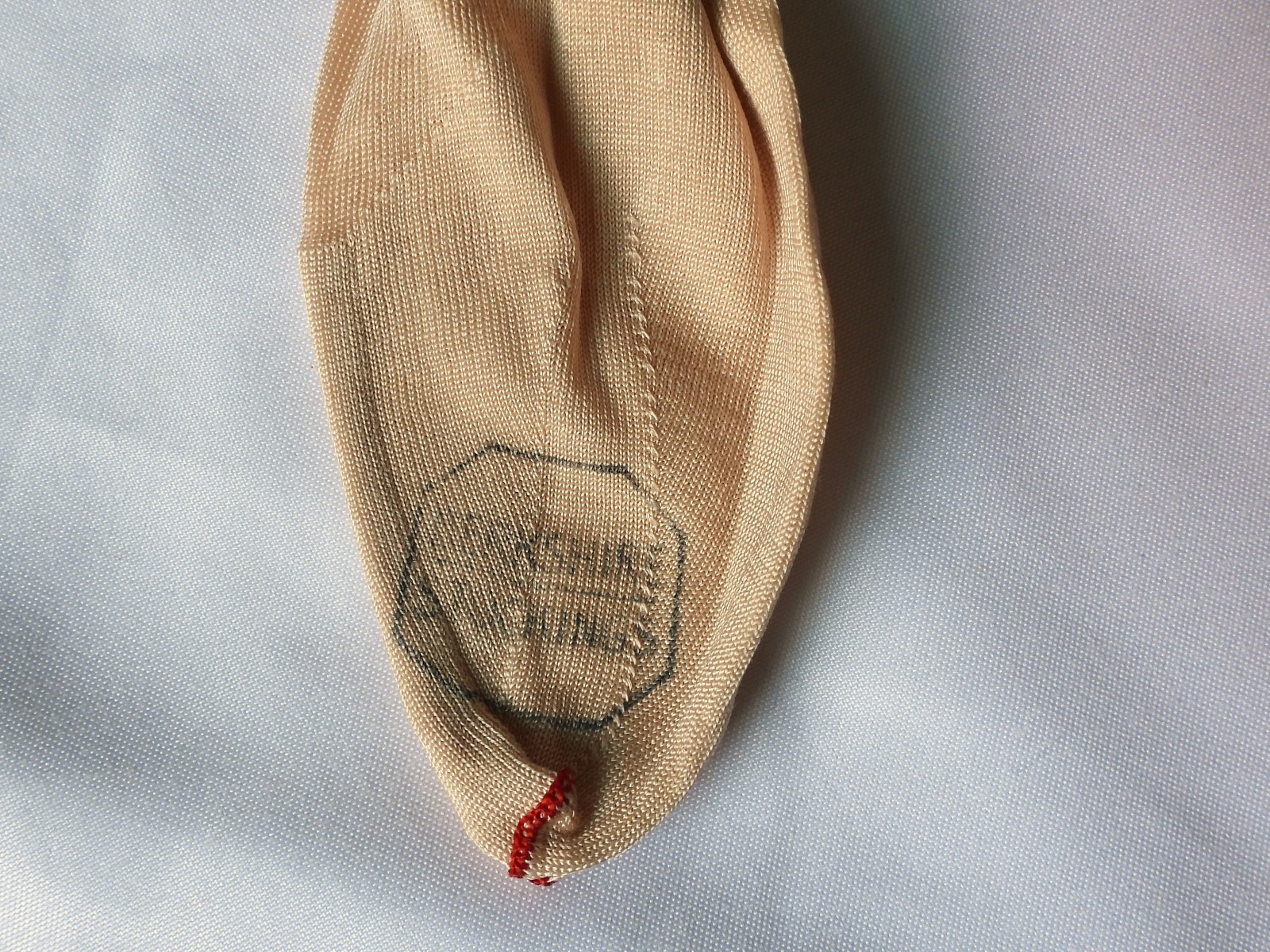 Worn Vtg Berkshire Novofoot Red Top Cuban SEAMED Keyhole FF STOCKINGS 10 31″