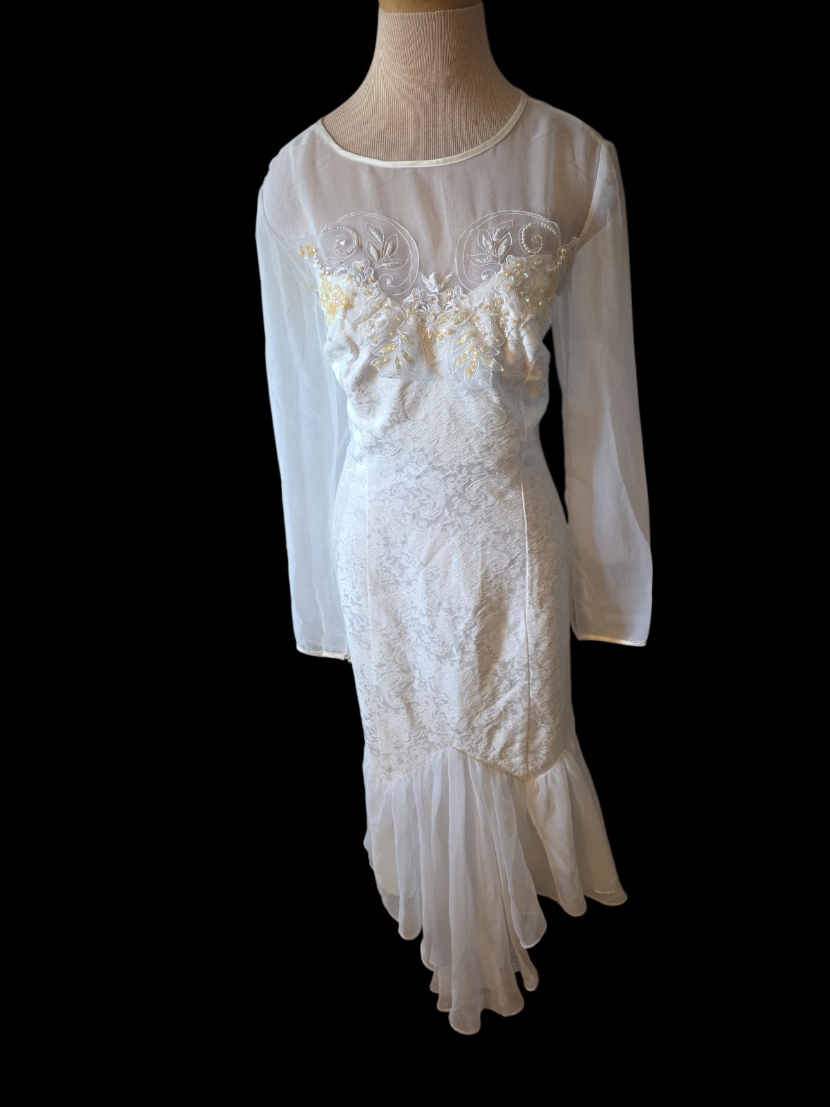 Vintage 80s New Leaf Ivory Lace Beaded Long Sleeve Fishtail Wedding Dress