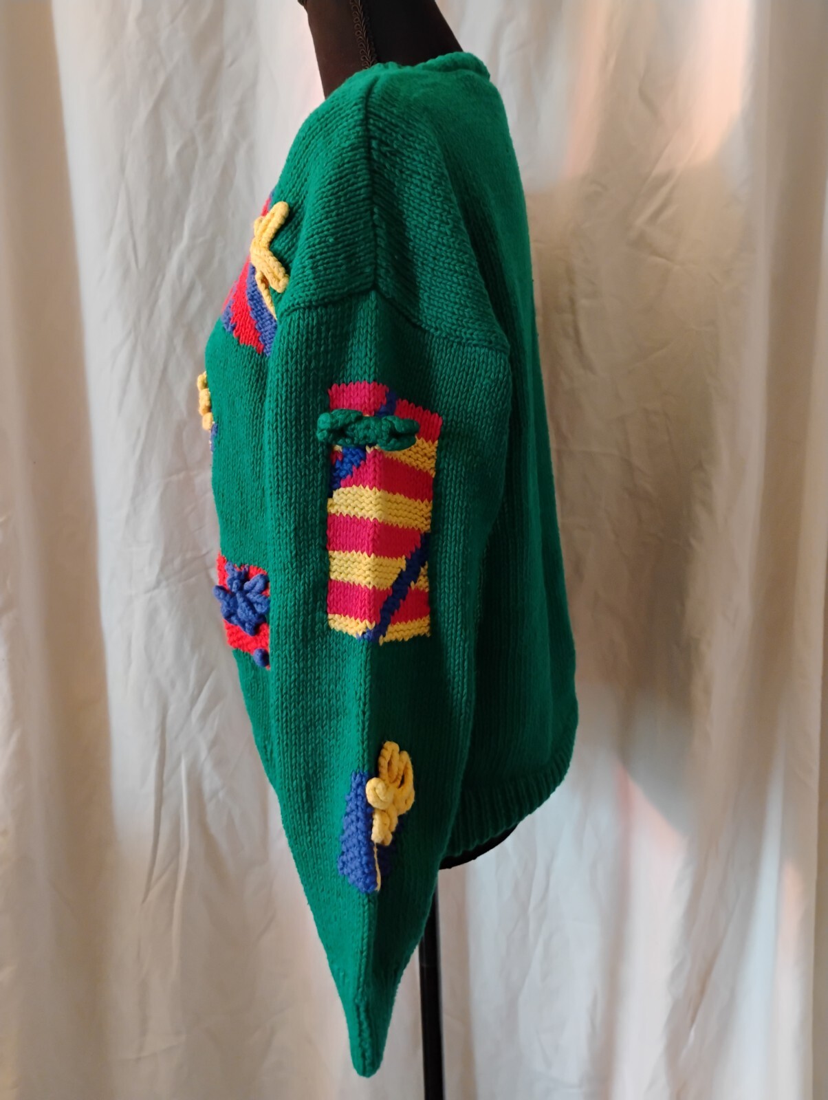Vintage Robert Scott LTD Green Gift Presents Sweater Size Large