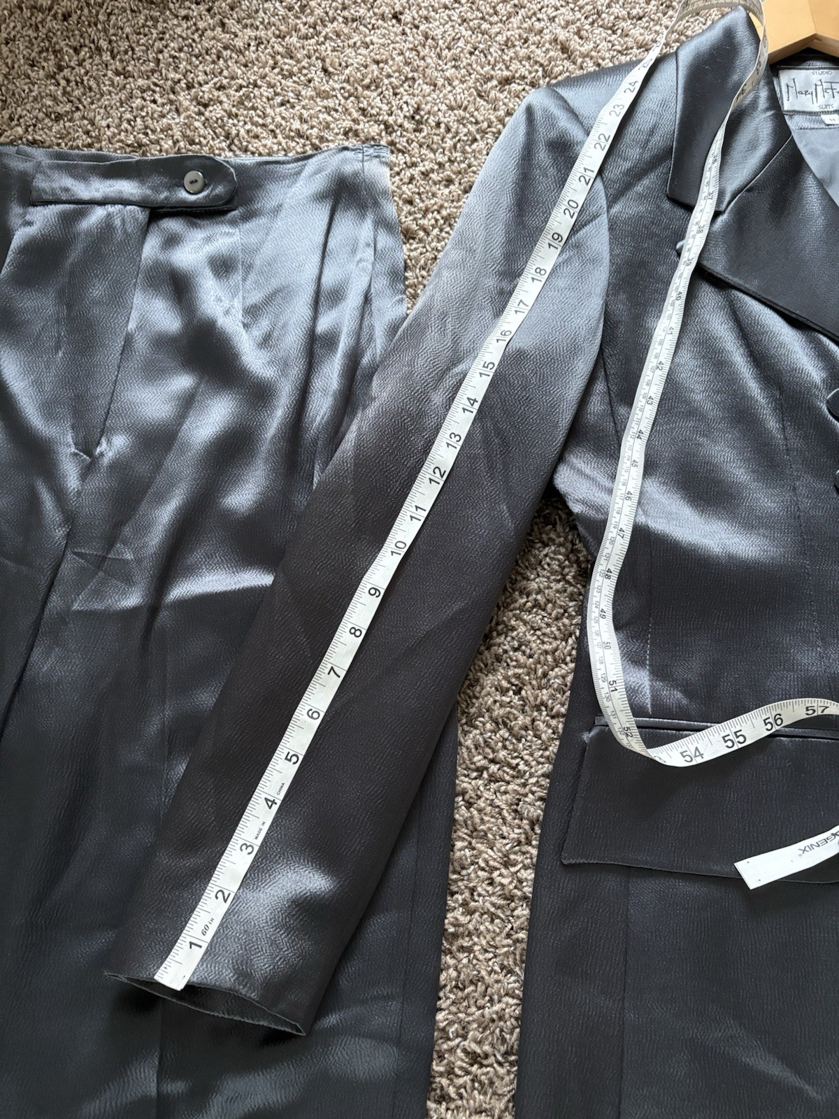 Vintage Mary McFadden Suit Silver Tuxedo Pantsuit Blazer Pants Size 8 “House 91”