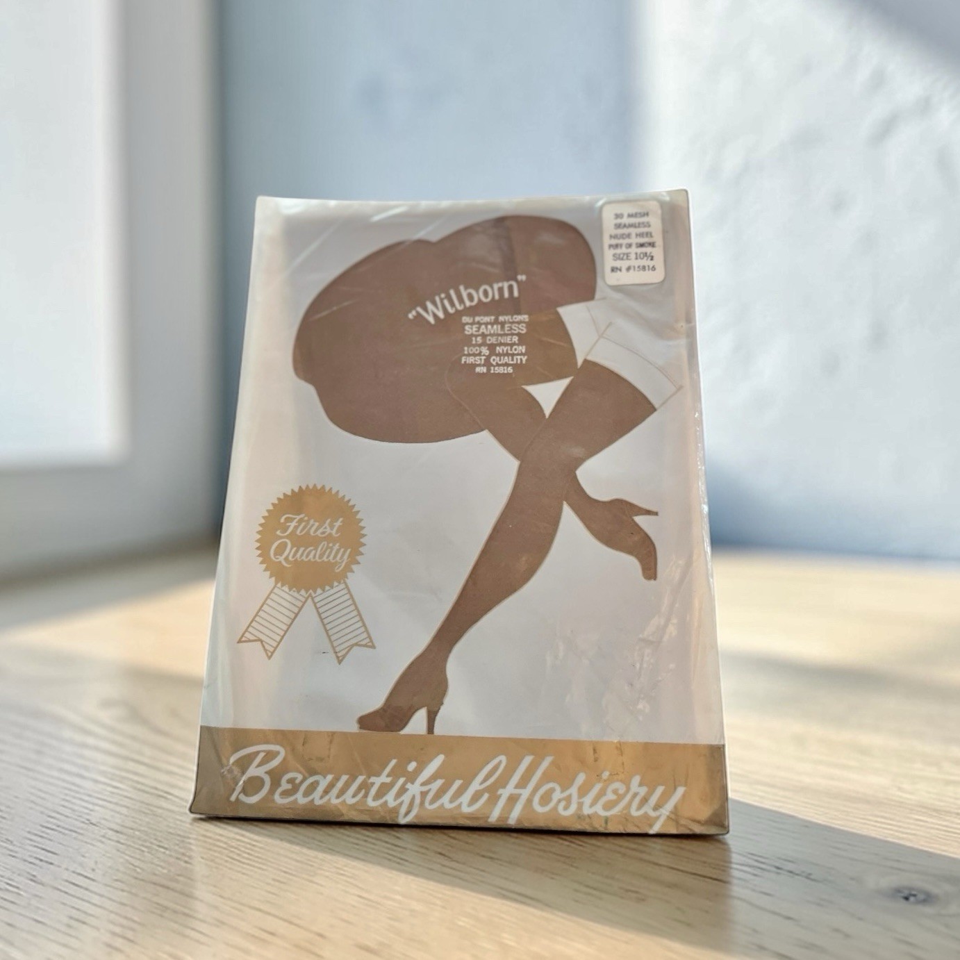 Vintage Wilborn Beautiful Hosiery Seamless Mesh Nylons Sz 10.5 Puff of Smoke