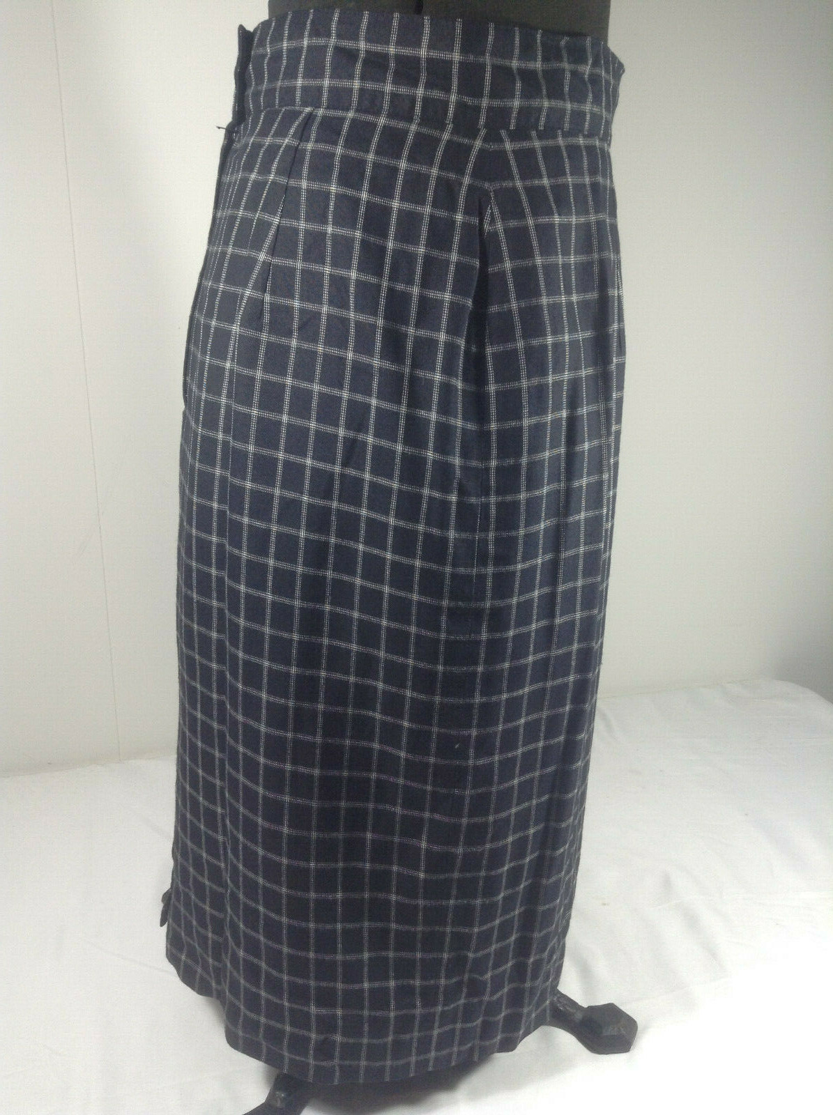 Jones Wear Plaid Skirt Sz 14 31W 26L