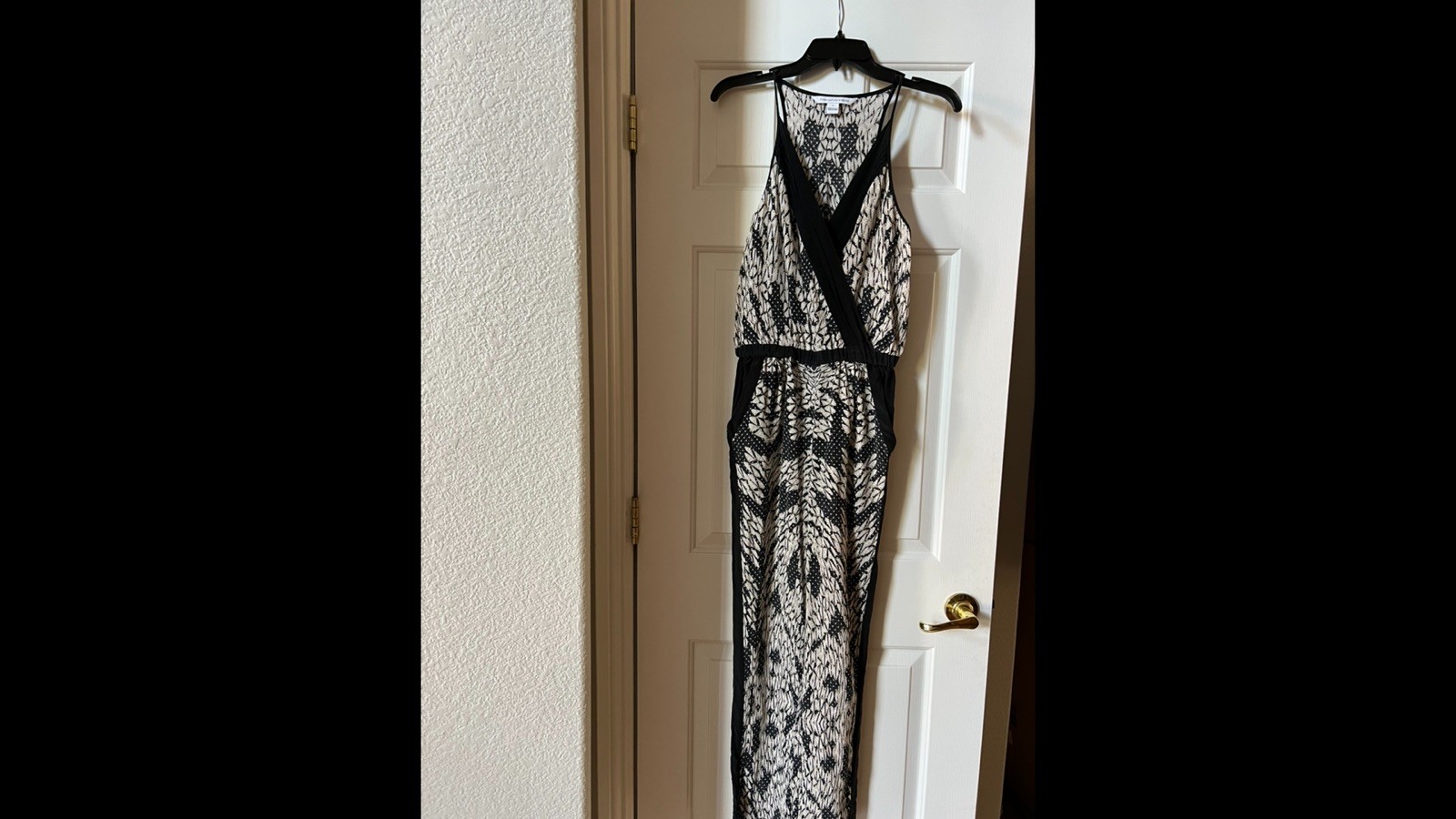 Vintage Pantsuit Silk Luxurious Small V-neck Diane von Furstenberg 80’s 90’s
