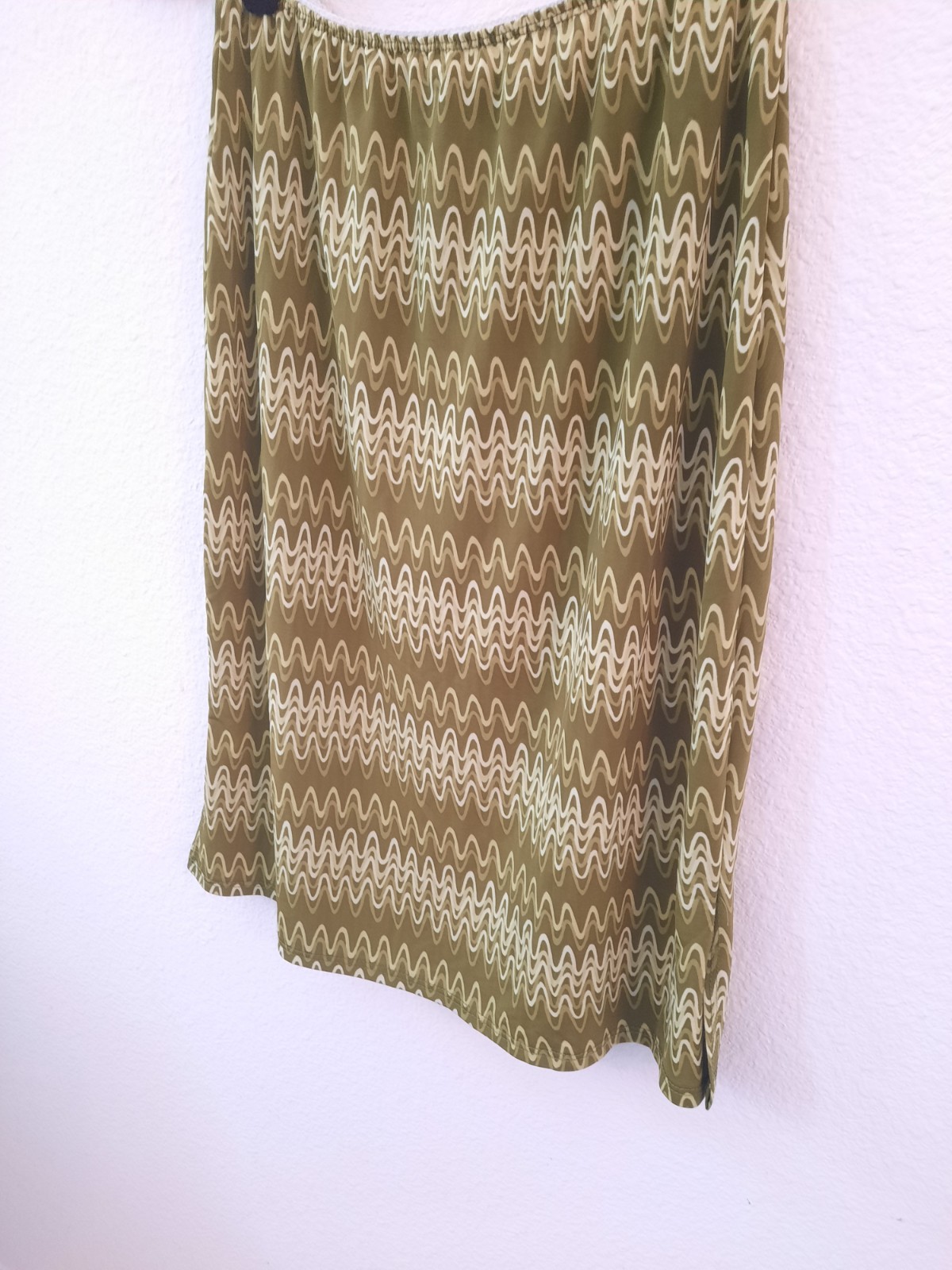 Vintage 90s Green & White Wavy Squiggly Pattern Print Mini Skirt