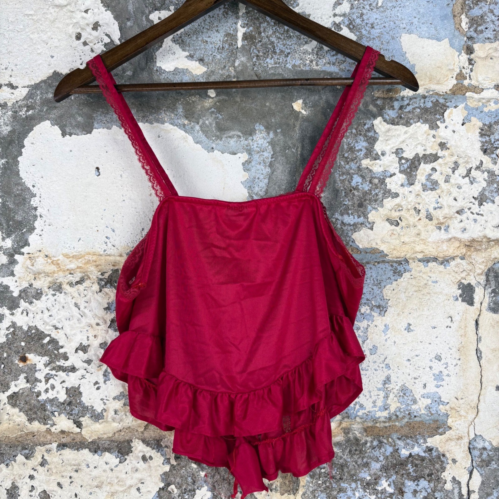 Vintage 90’s Rikki New York Red Lace Trim Ruffle Camisole Top Made in USA Medium