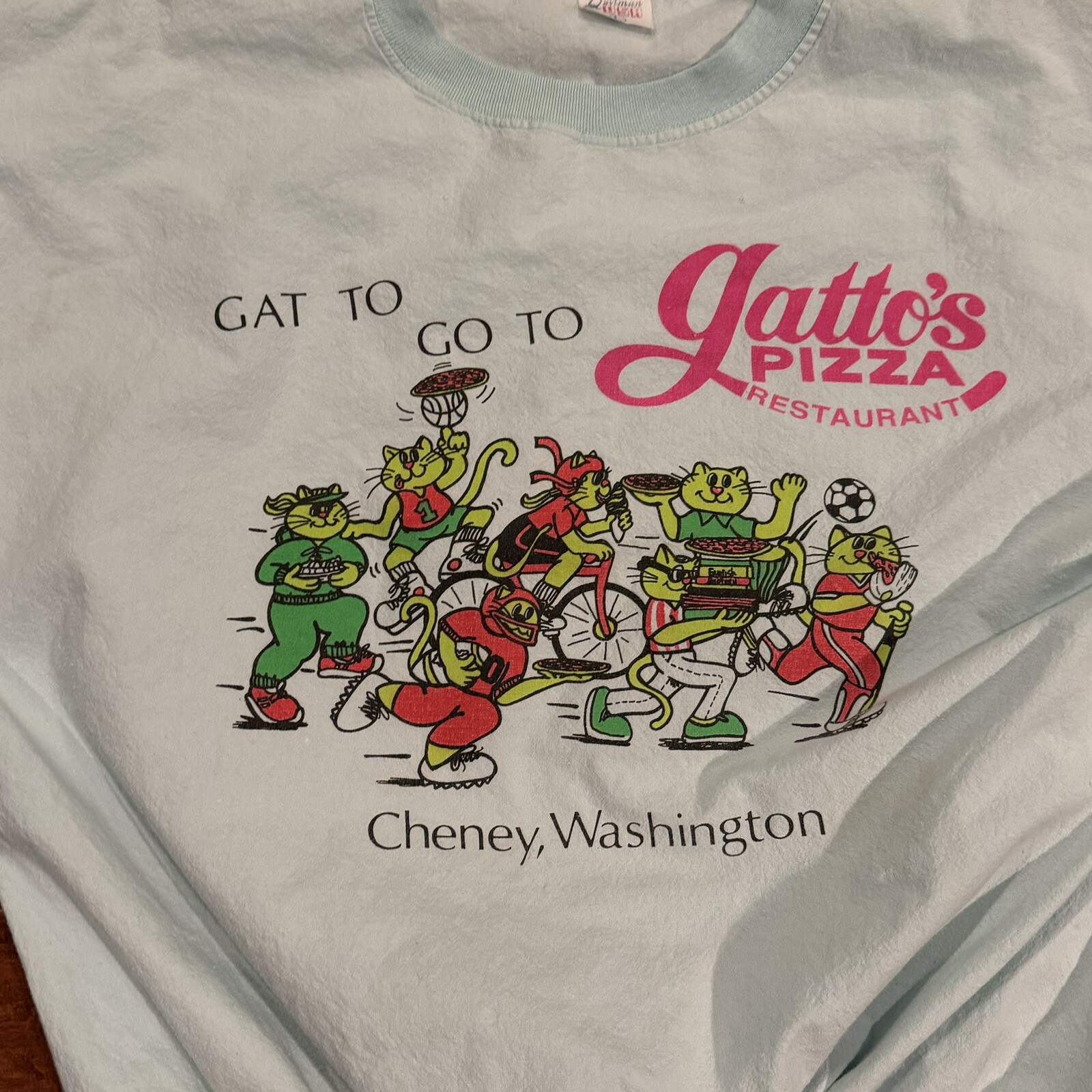Vintage 80s Gatto’s Pizza Cheney Wa. T-shirt size Medium Cats Sports
