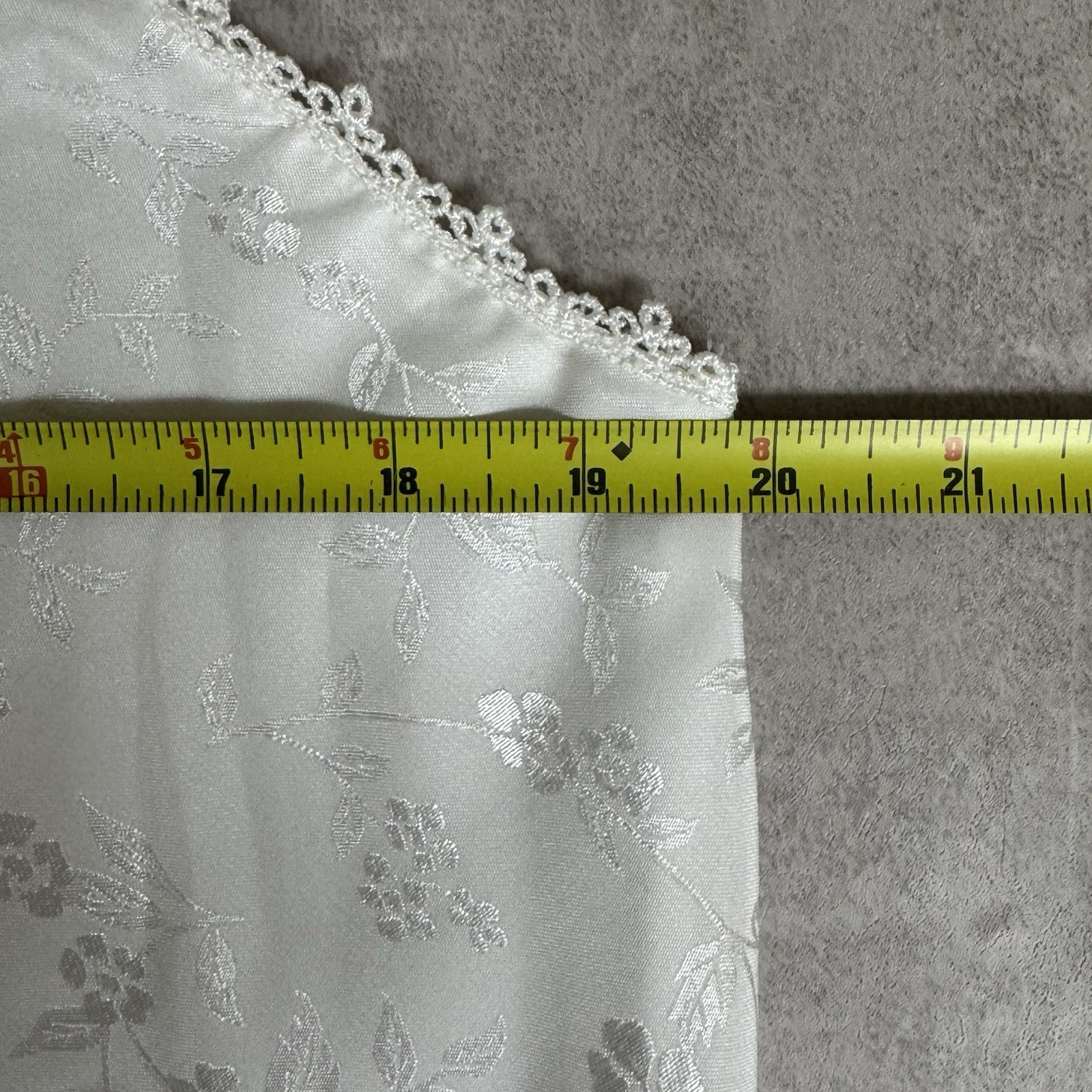 VTG AVON Nightgown Sleeveless Long White Lace Floral Pattern S