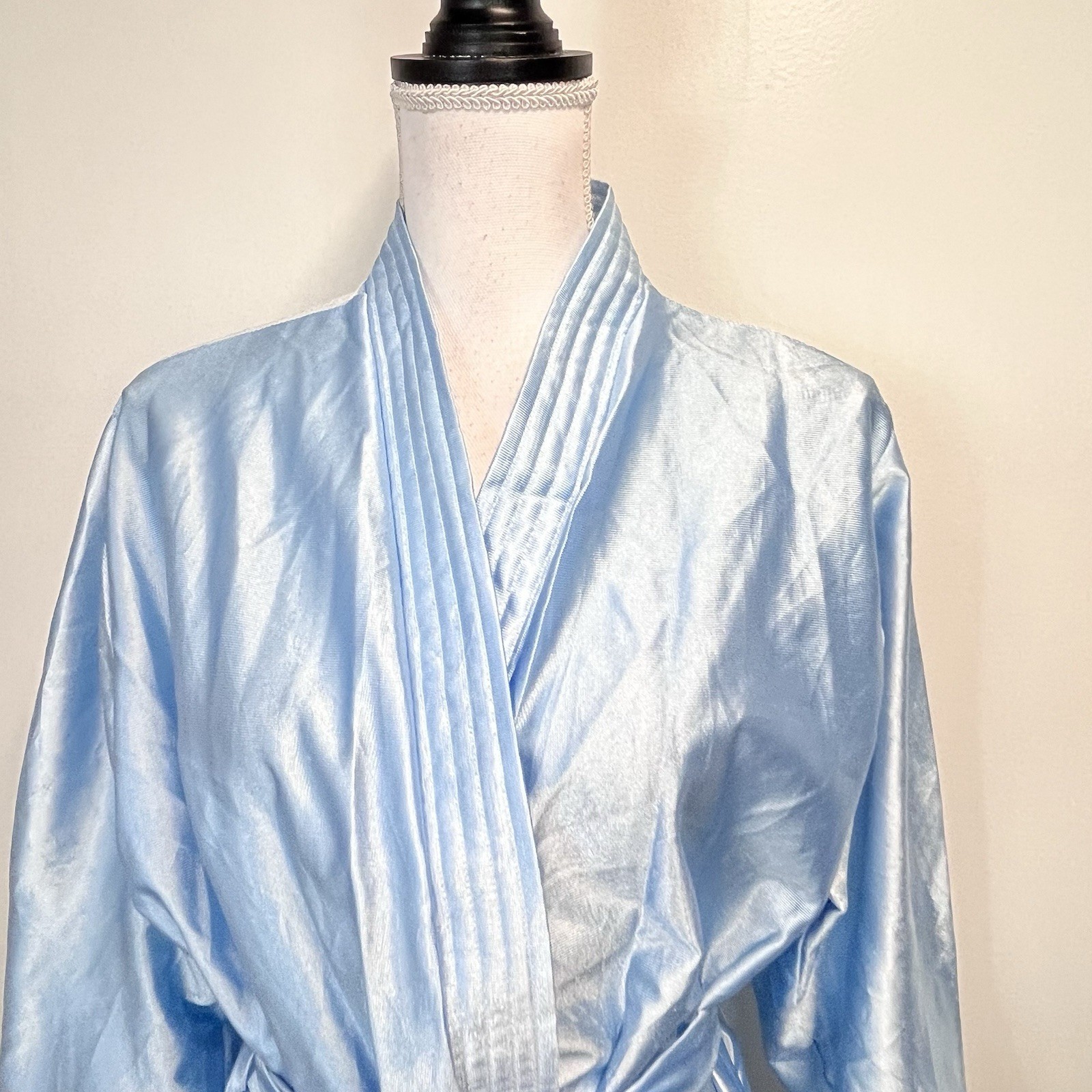 Vintage Anthony Richards Long Robe Plus size 2X Baby Blue Shimmery Lounge Wear