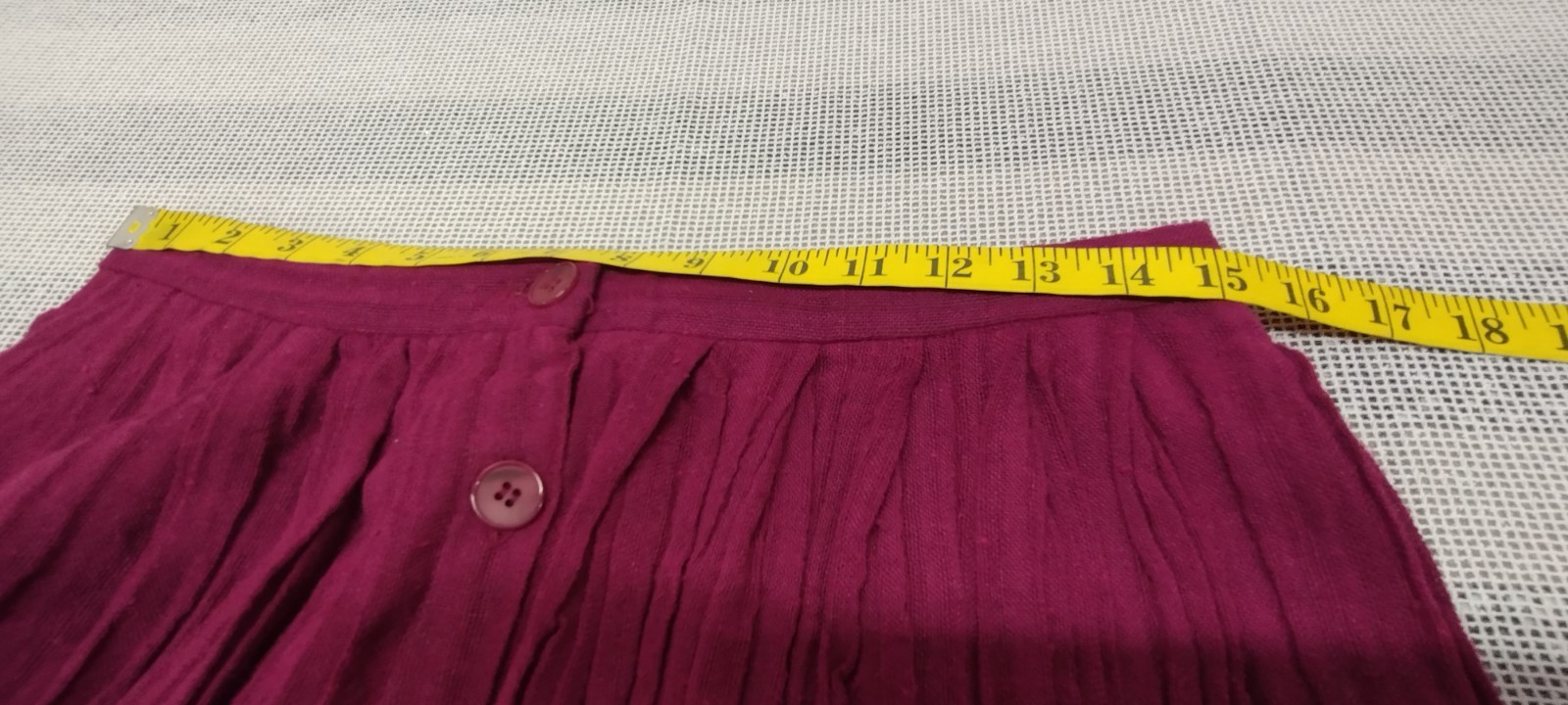 1970s Campus Casuals Pink Fuchsia Skirt Crinkle Cotton Buttons Below Knee Size M