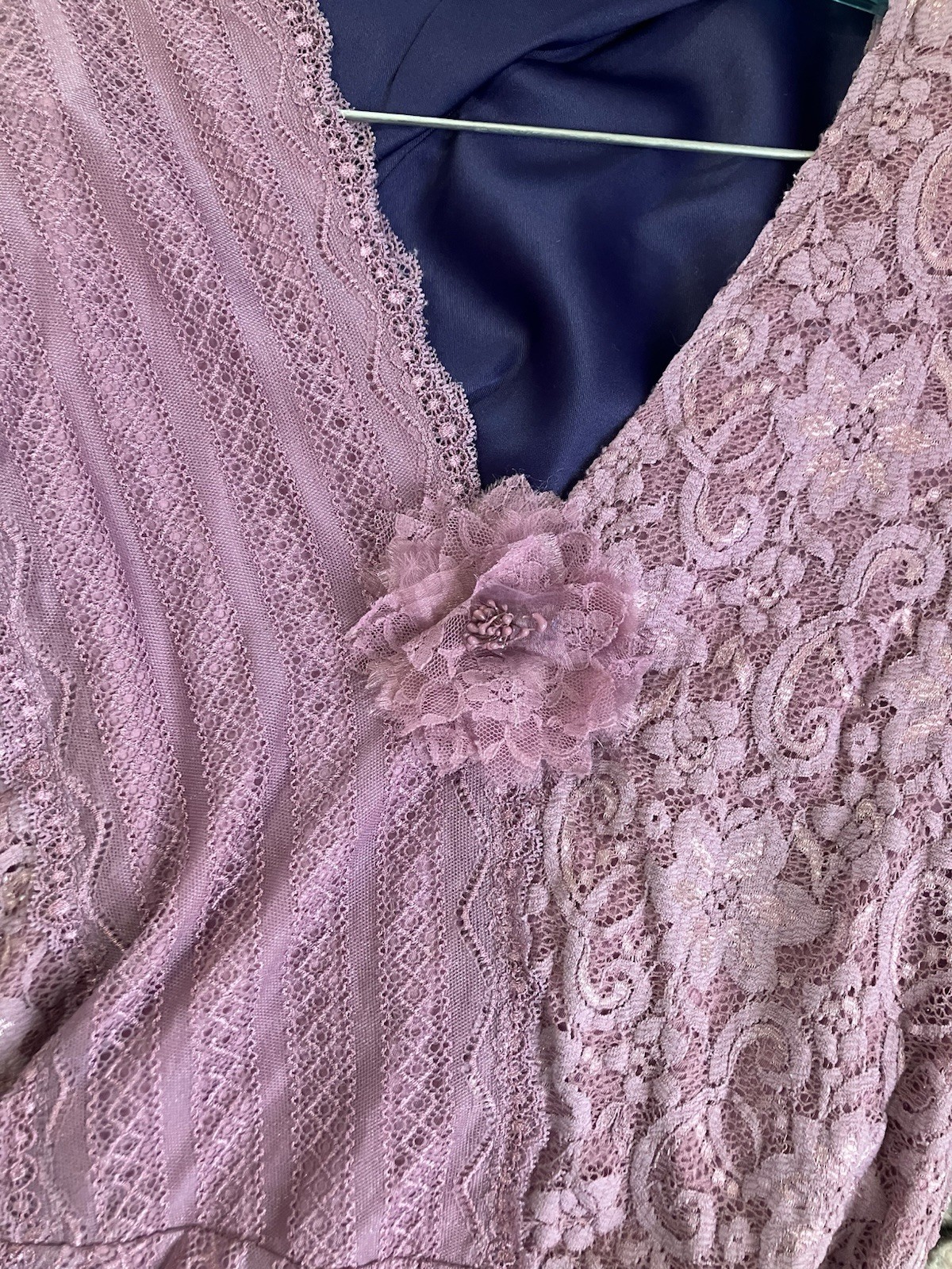 Vintage 2000s Bisou Bisou Lace & Rosette Handkerchief Blouse In Purple XL