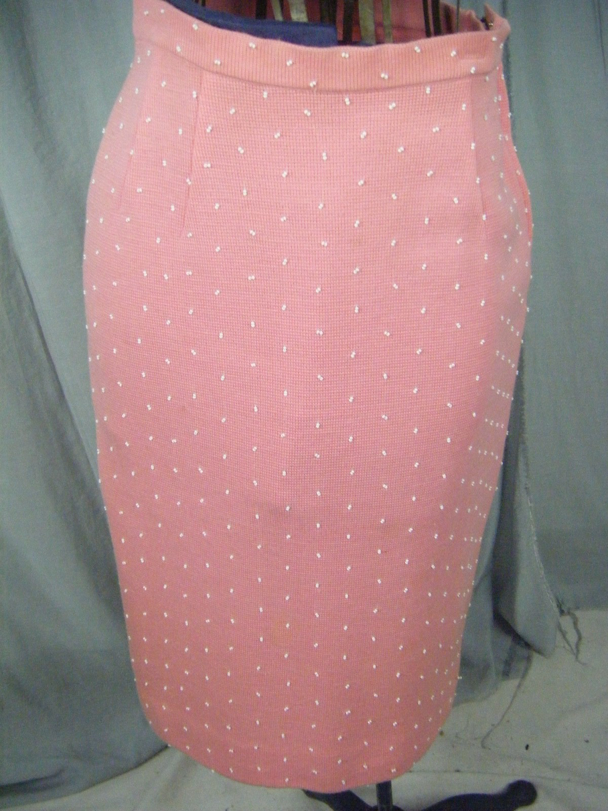 MISS BOUTIQUE CALIFORNIA Vtg 60s Pink Wool Beaded 3 pcs Skirt-Bust 34/Waist 27